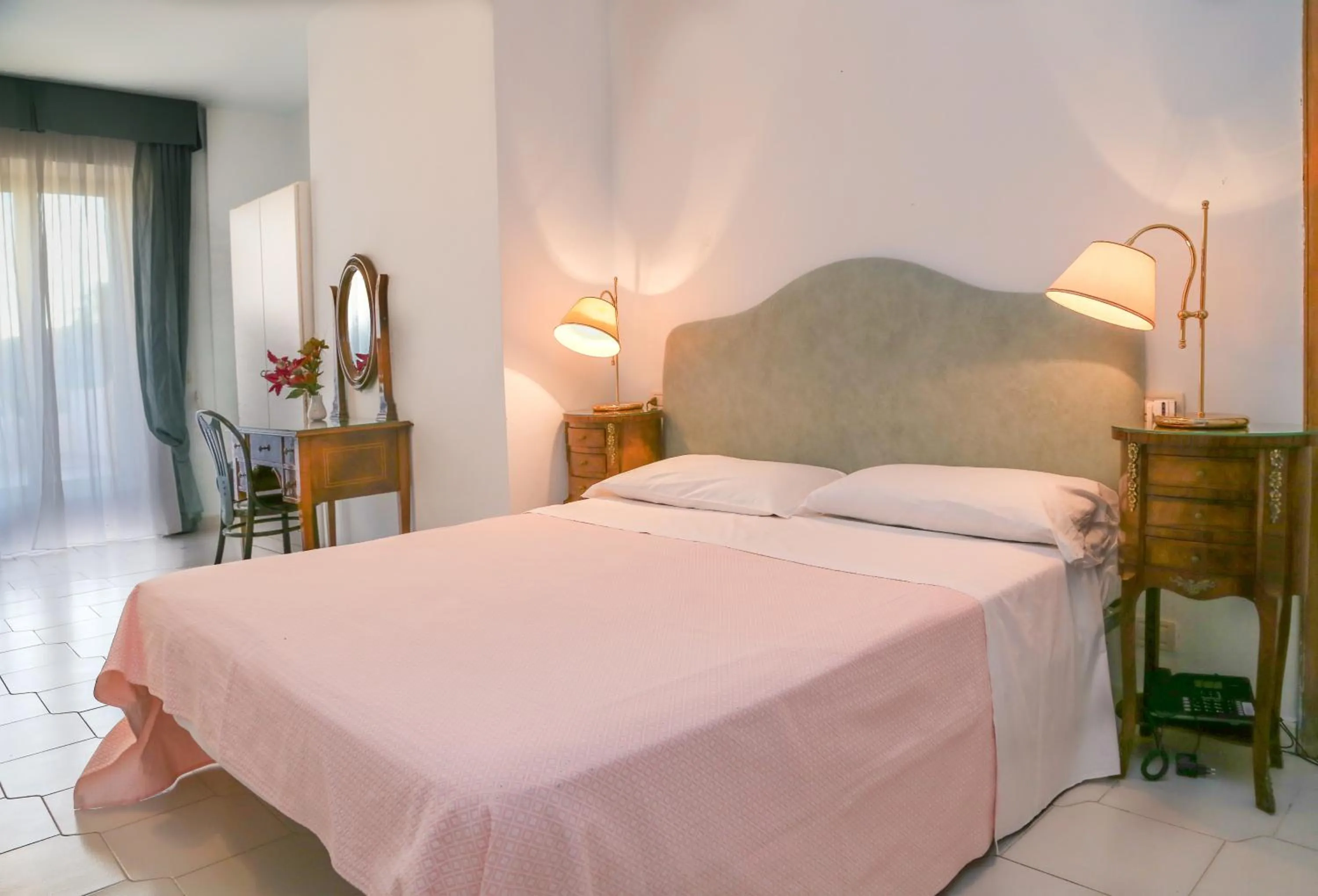 Photo of the whole room, Bed in Hotel Loreley