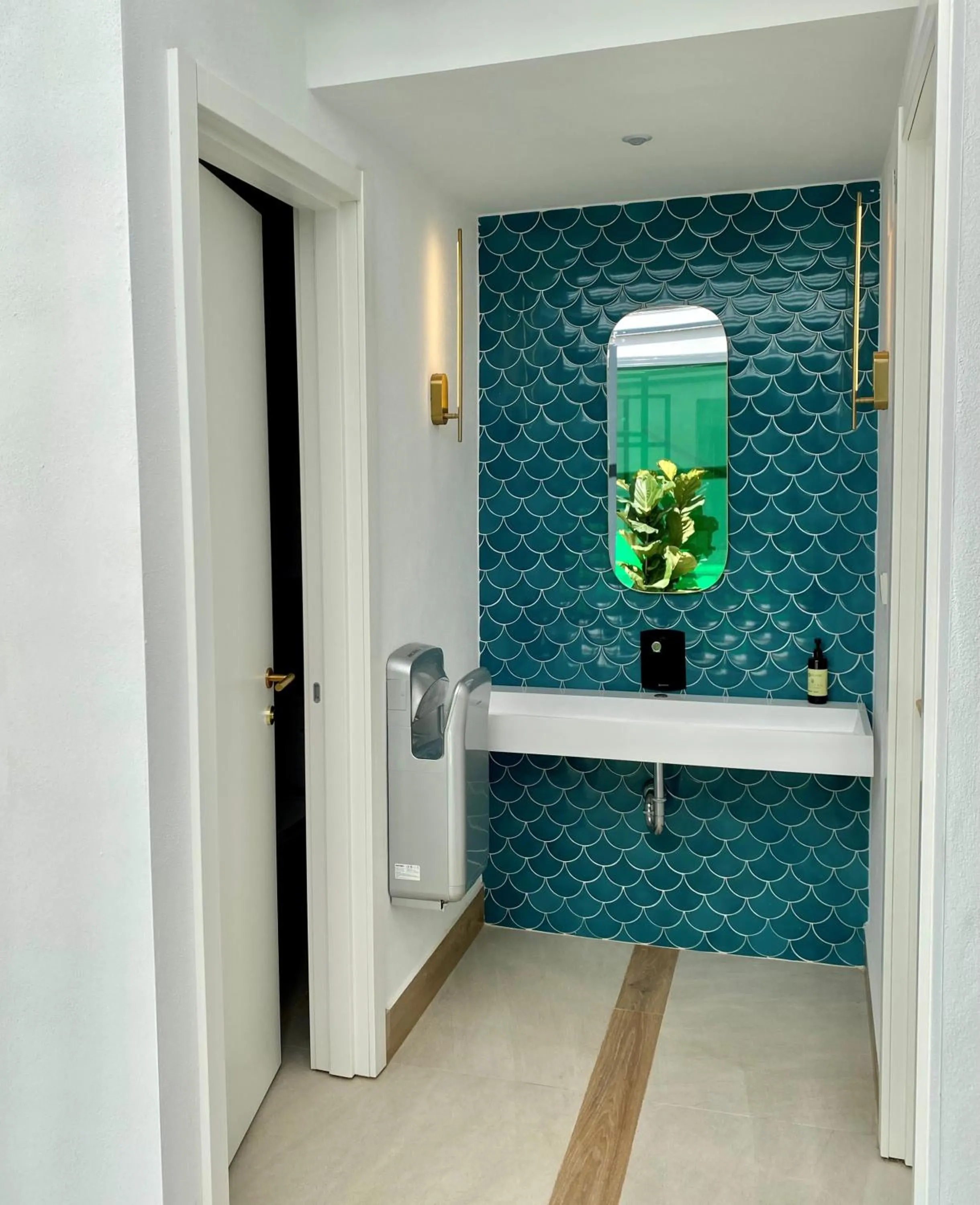 Public Bath in Caleyro Boutique Apartments - "Parking incluido"