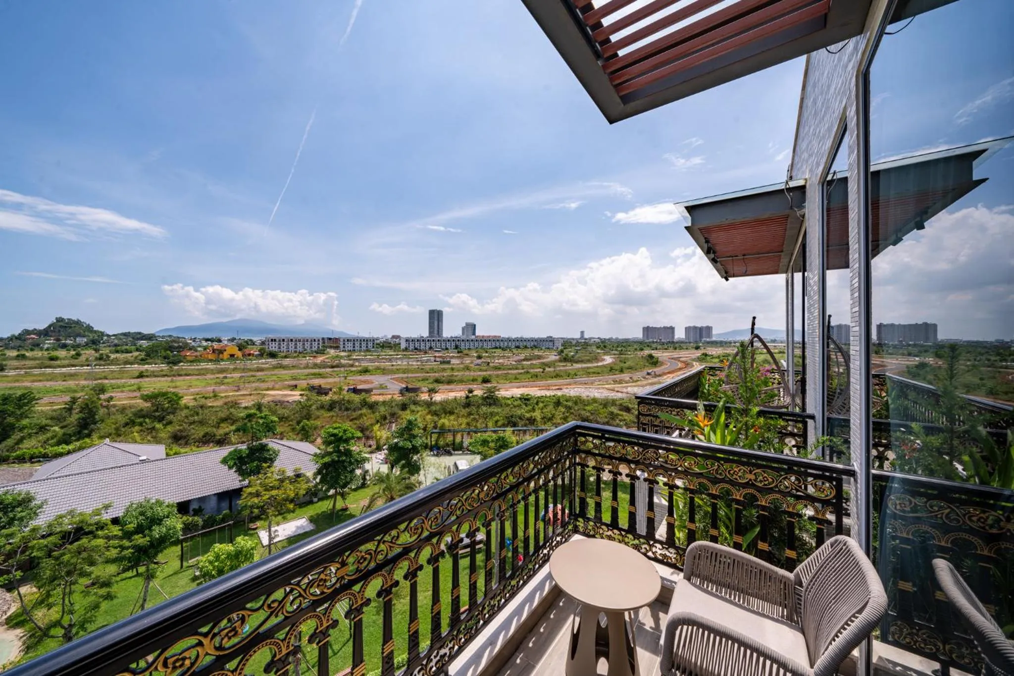 Balcony/Terrace in Cami Riverside Resort Da Nang