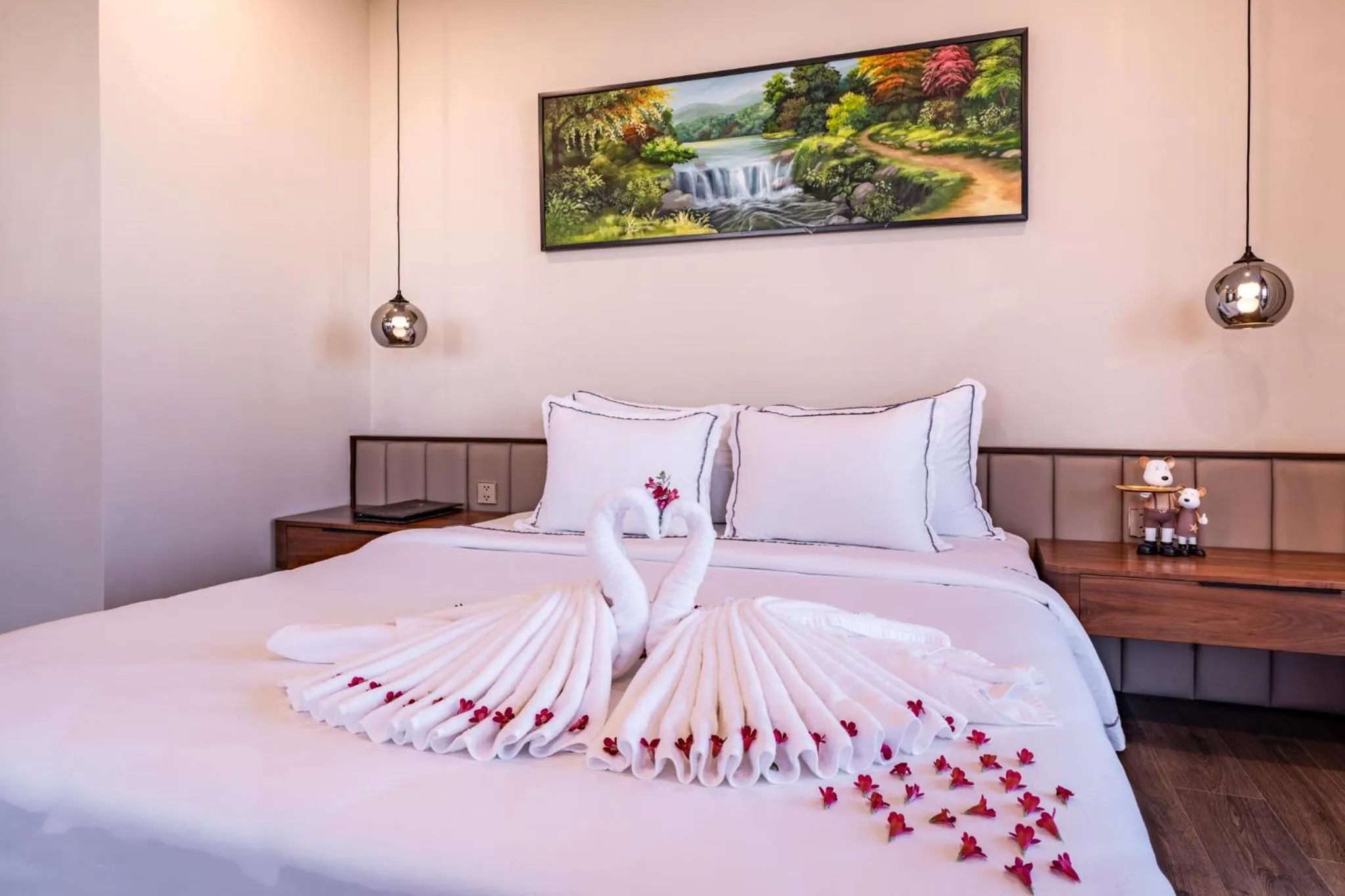 Bed in Cami Riverside Resort Da Nang