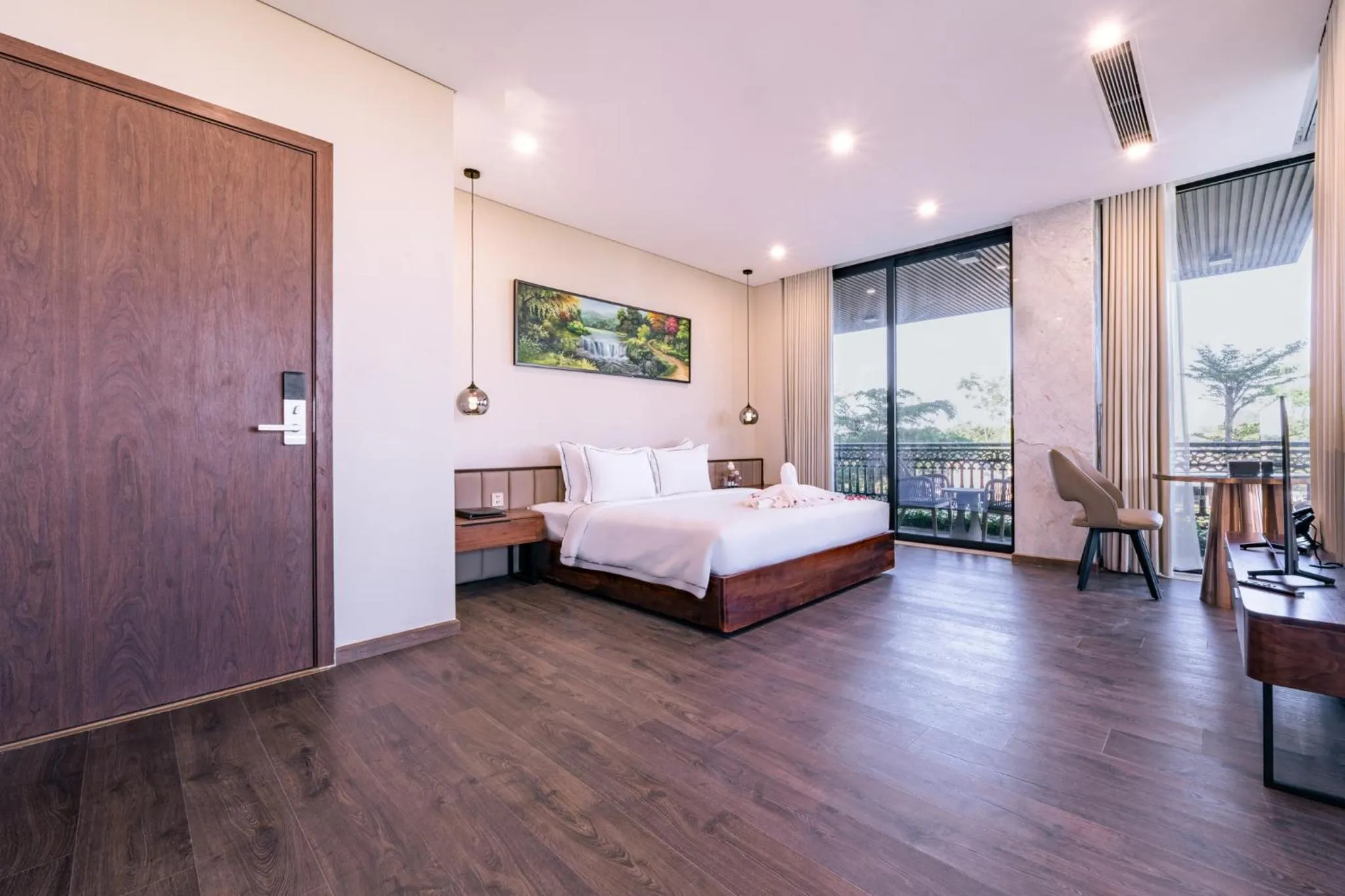 Bed in Cami Riverside Resort Da Nang