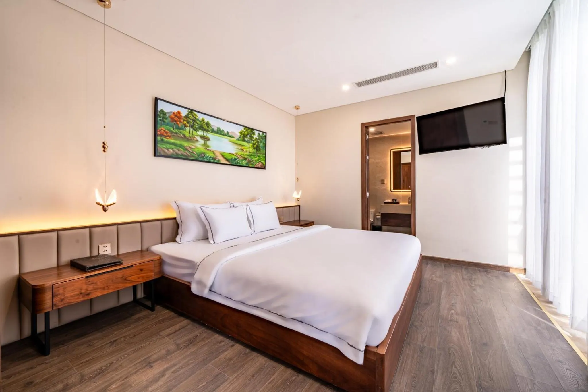 Bedroom, Bed in Cami Riverside Resort Da Nang