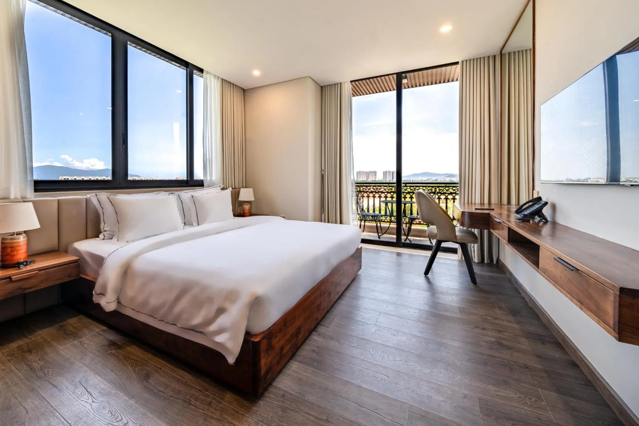 Balcony/Terrace, Bed in Cami Riverside Resort Da Nang
