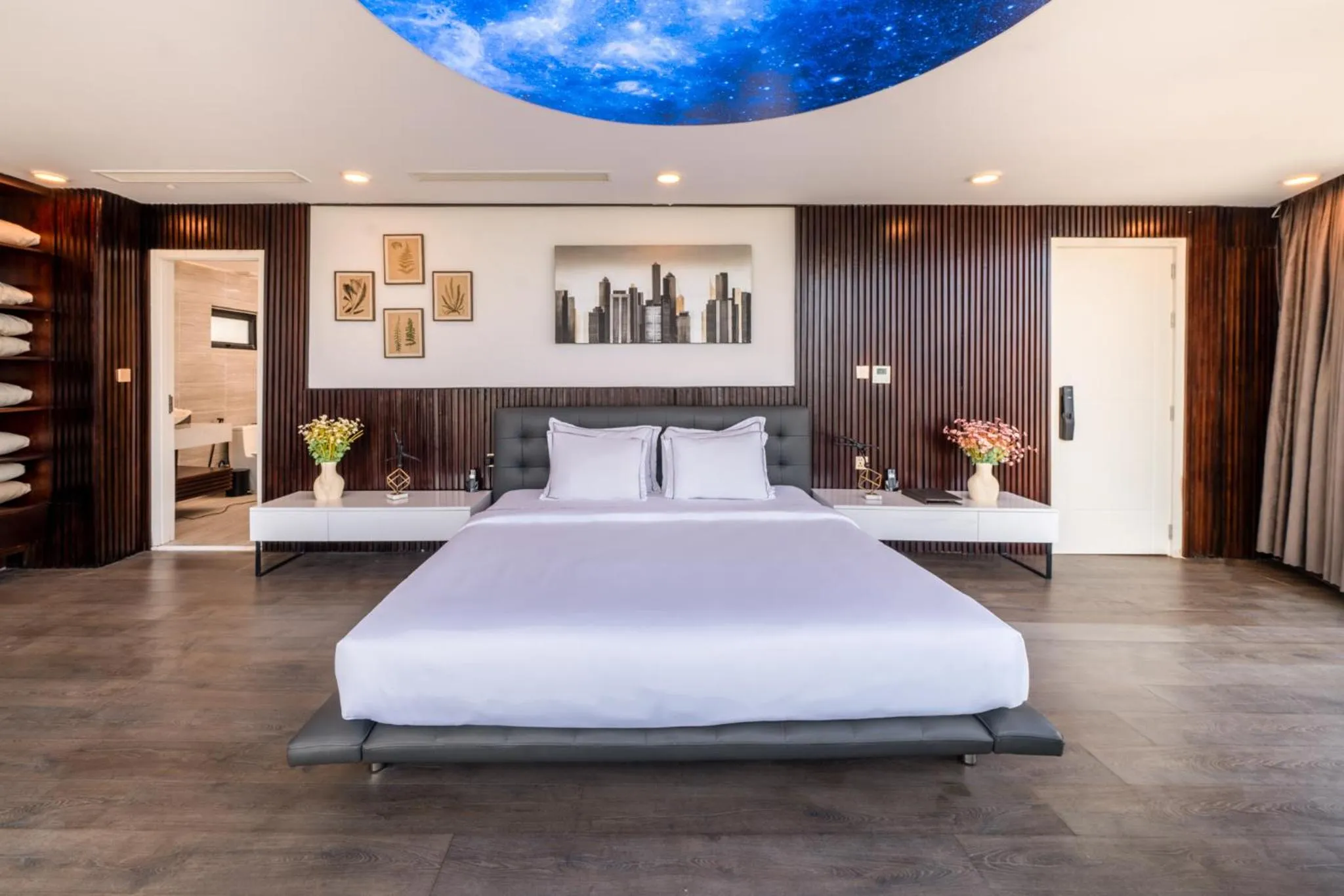 Bedroom, Bed in Cami Riverside Resort Da Nang