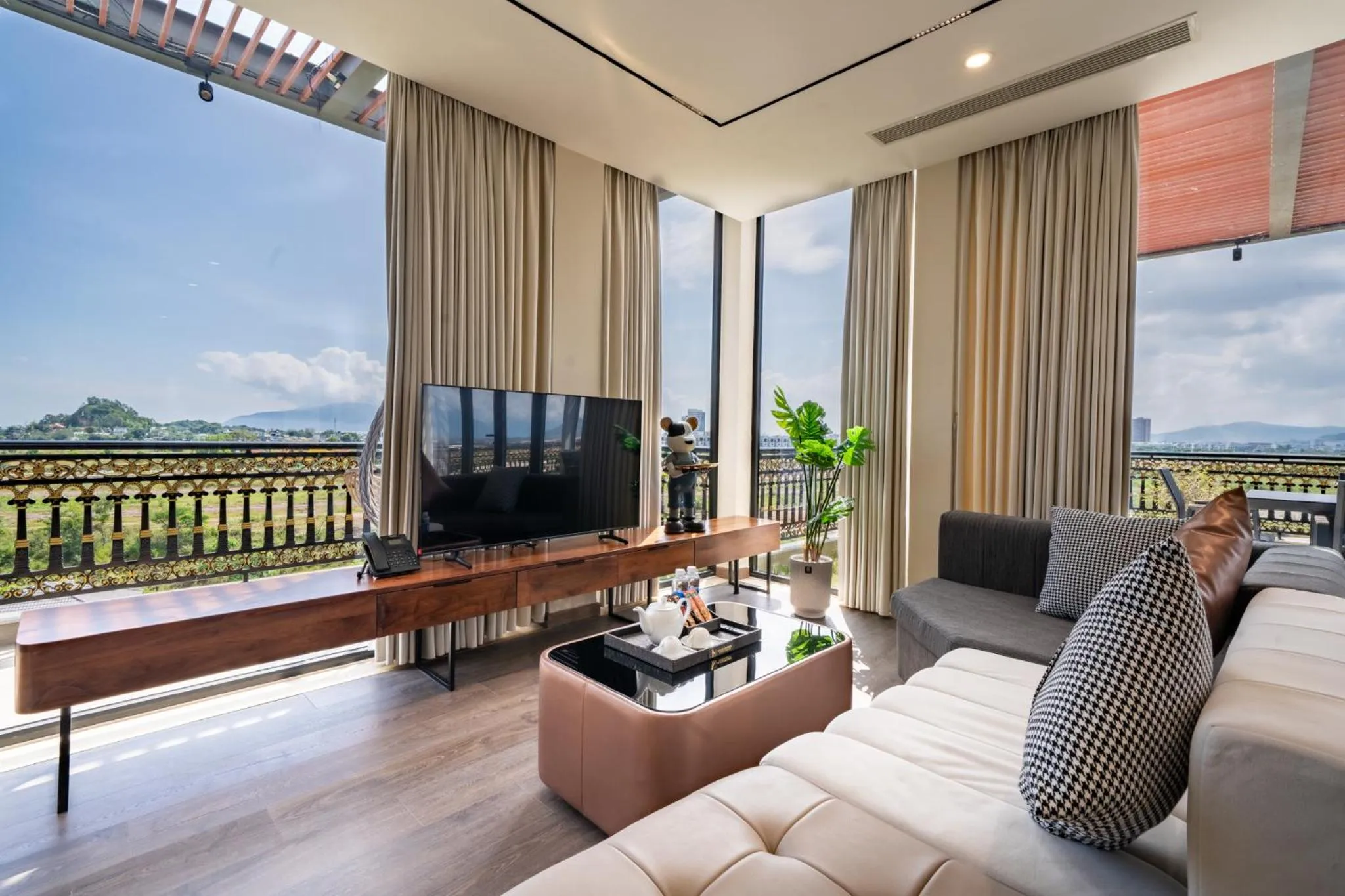 Living room in Cami Riverside Resort Da Nang