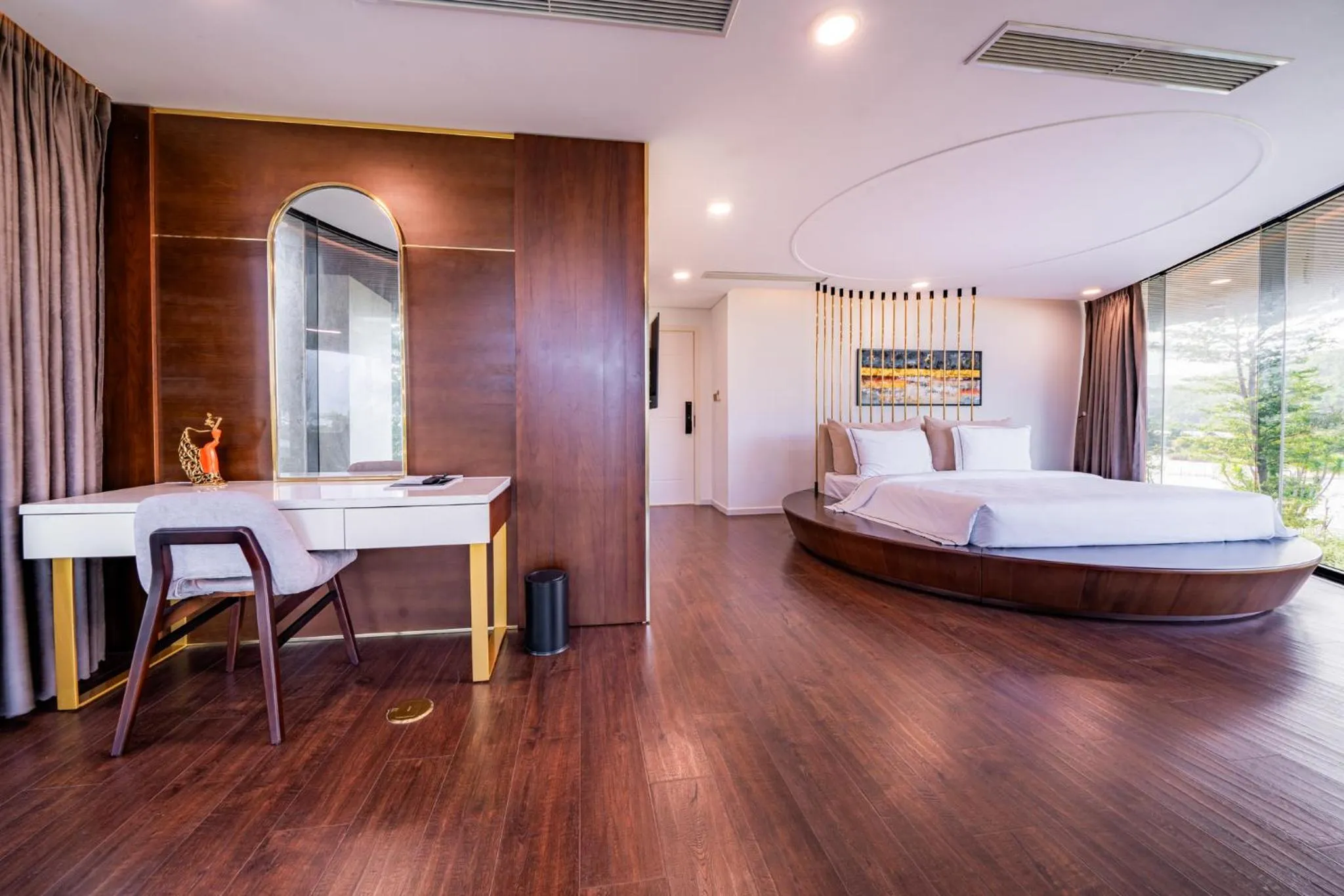 Bed in Cami Riverside Resort Da Nang