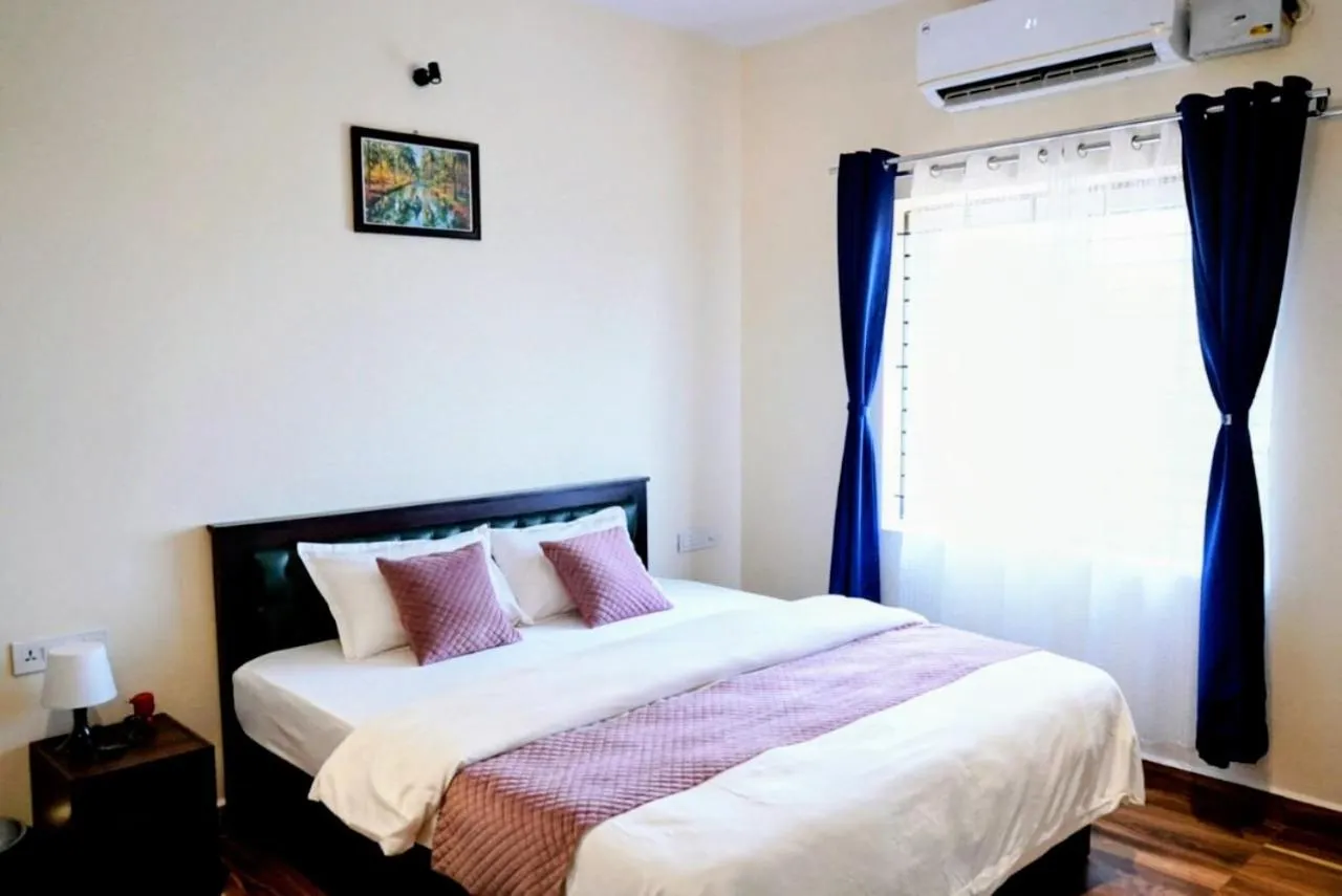 Bed in Coastal Pearl Home Stay, Private Rooms & Villas Murudeshwar