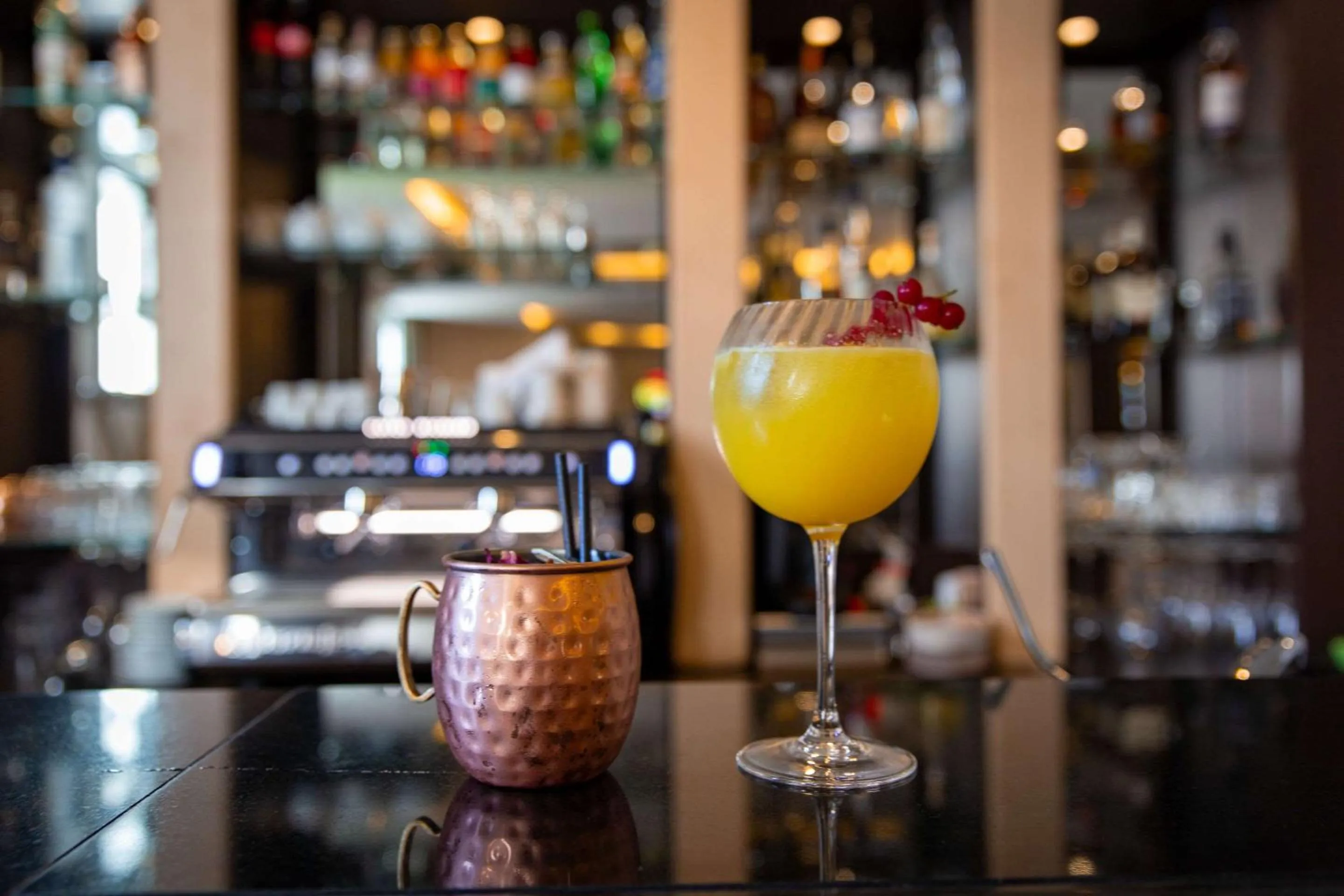 Restaurant/places to eat in Zenitude Hotel La Valadière, Ascend Hotel Collection