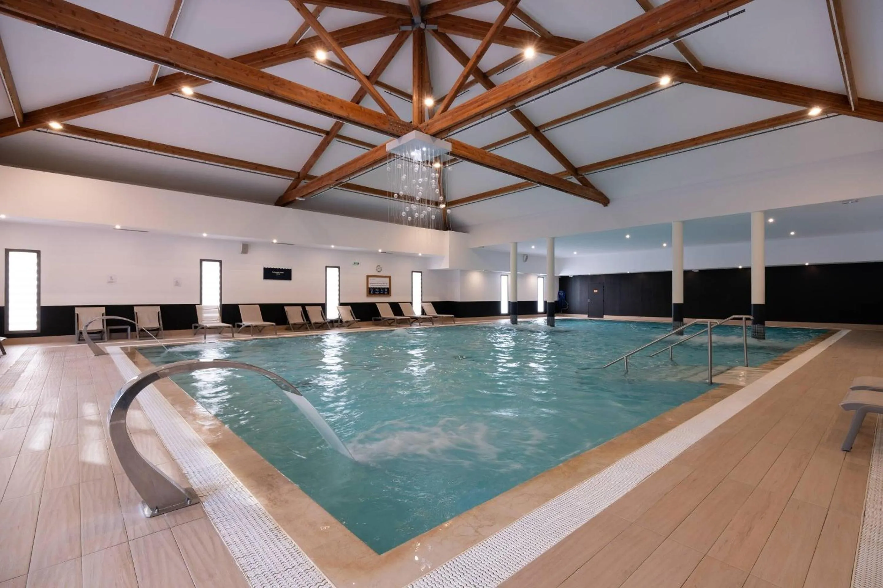 Spa and wellness centre/facilities in Zenitude Hotel La Valadière, Ascend Hotel Collection