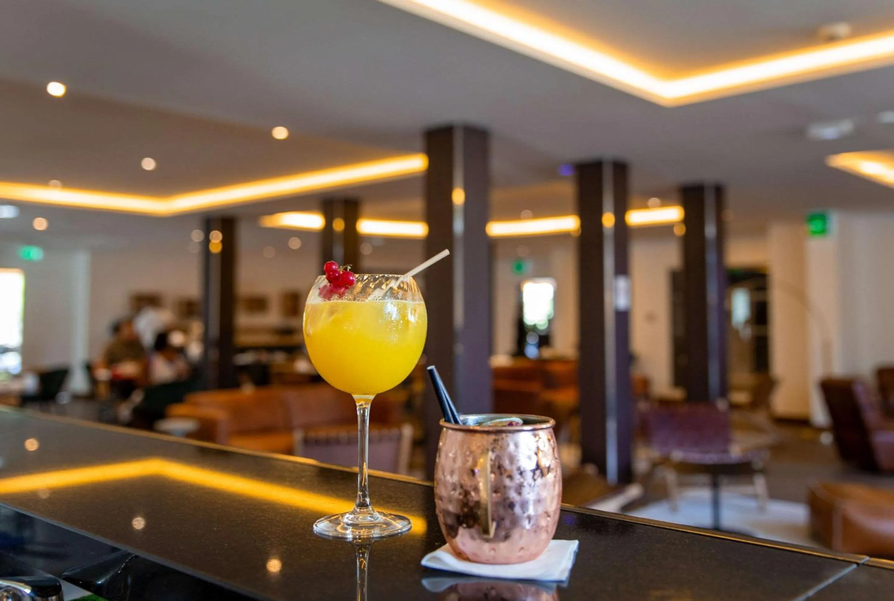 Restaurant/places to eat in Zenitude Hotel La Valadière, Ascend Hotel Collection