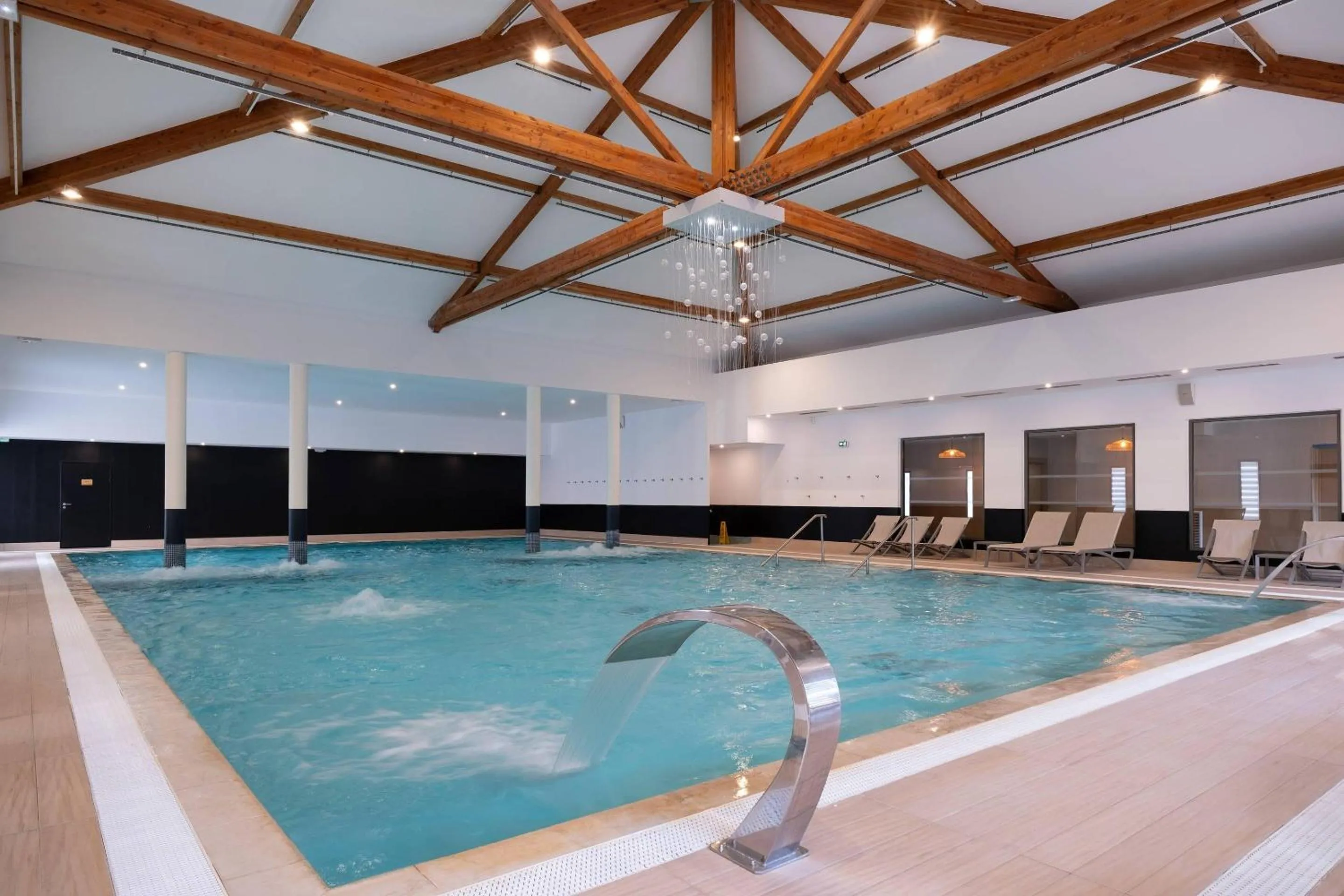 Spa and wellness centre/facilities in Zenitude Hotel La Valadière, Ascend Hotel Collection
