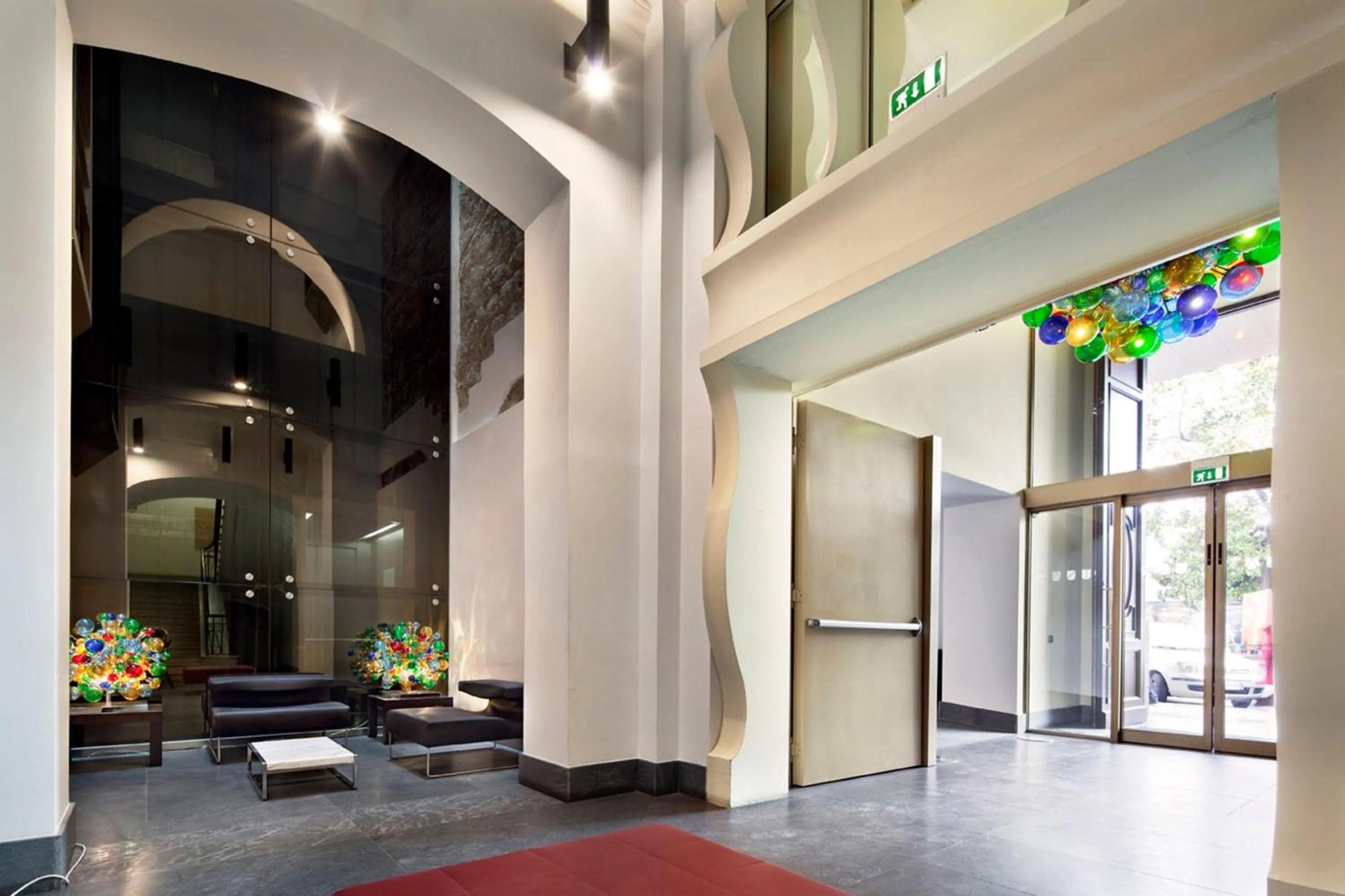 Lobby or reception in UNA Hotels Napoli