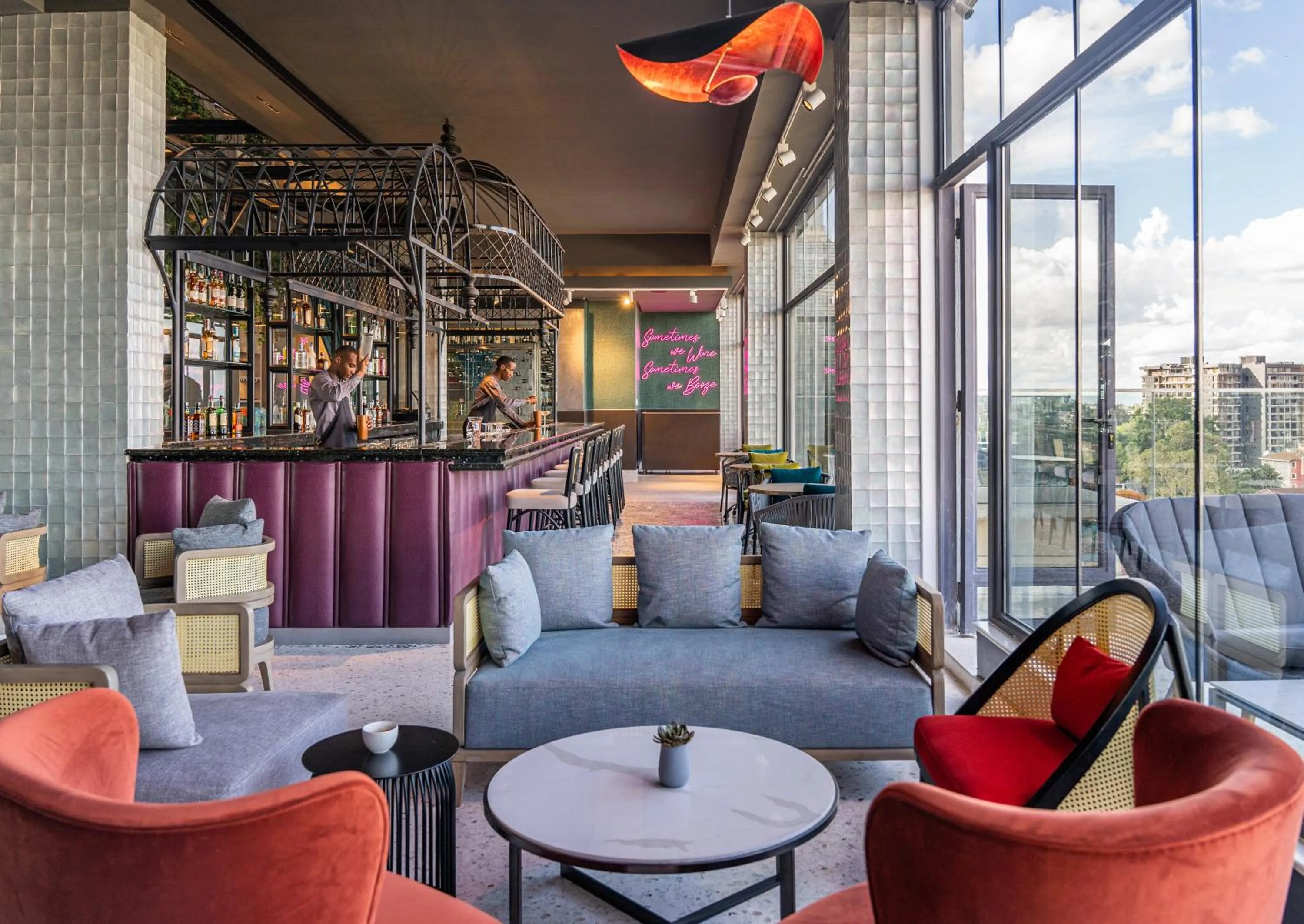 Lounge or bar in Dusit Princess Hotel Residences Nairobi