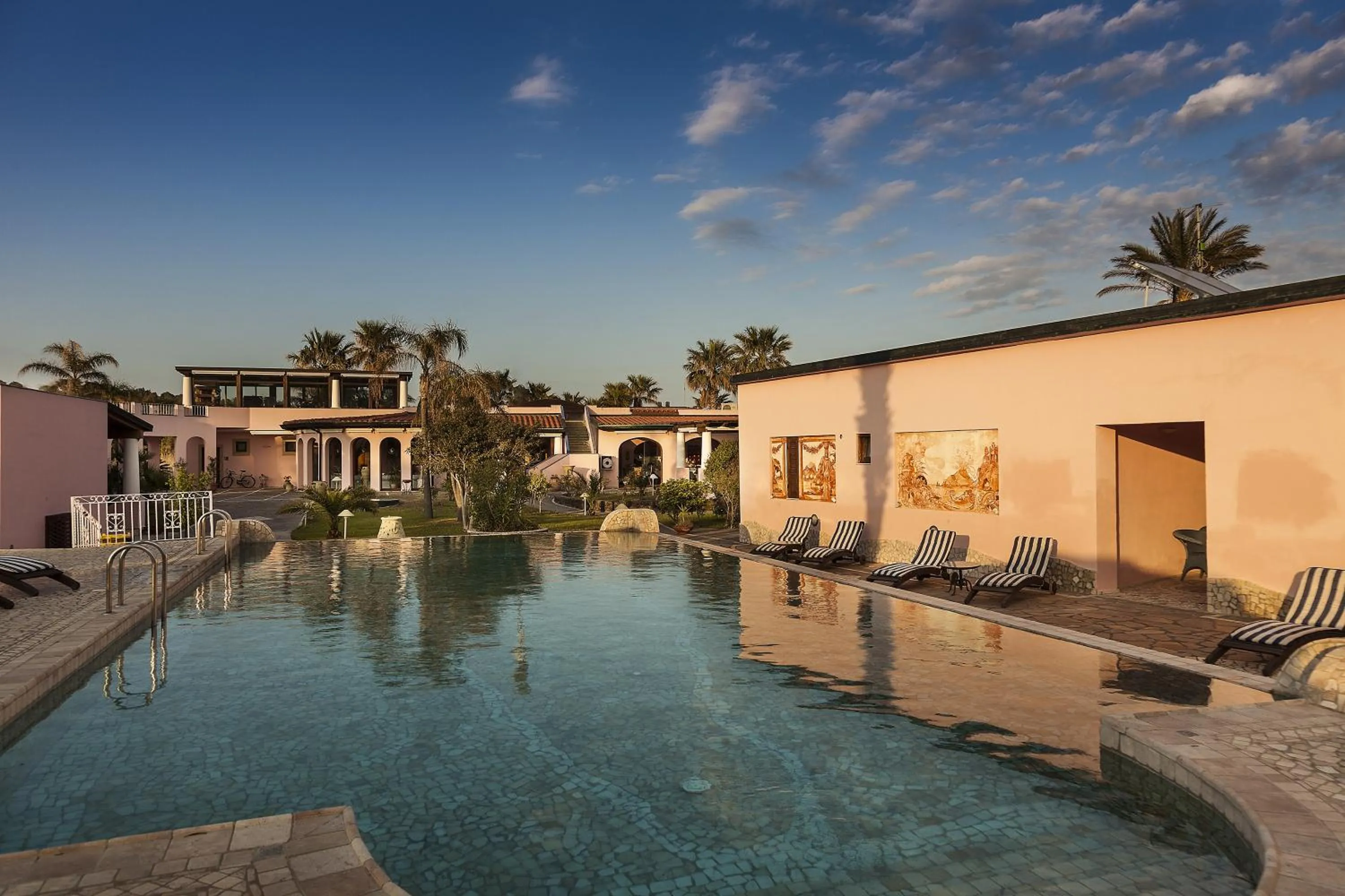 Swimming pool in Hotel Eros