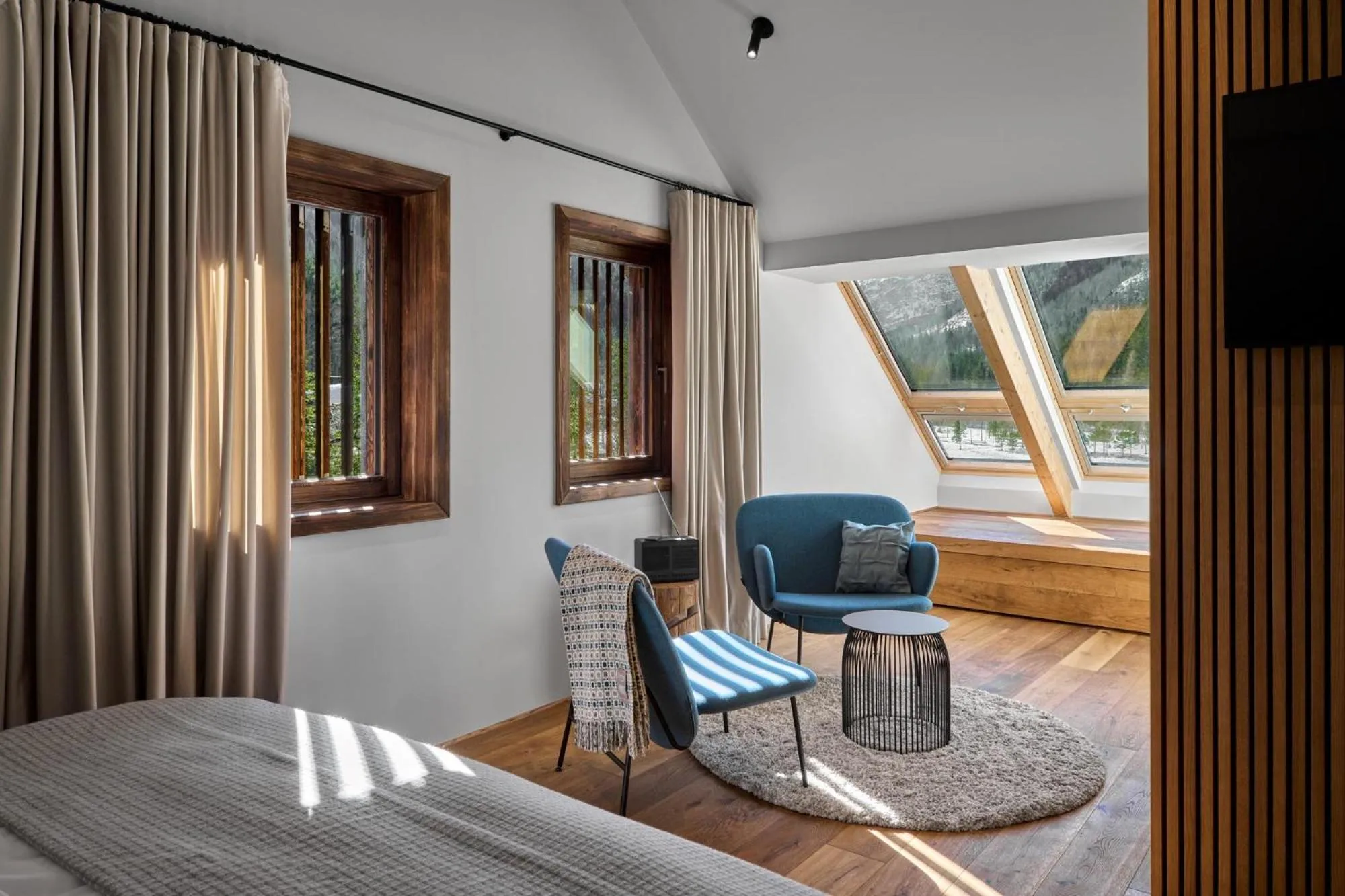 Balcony/Terrace, Bed in Milka Boutique Hotel