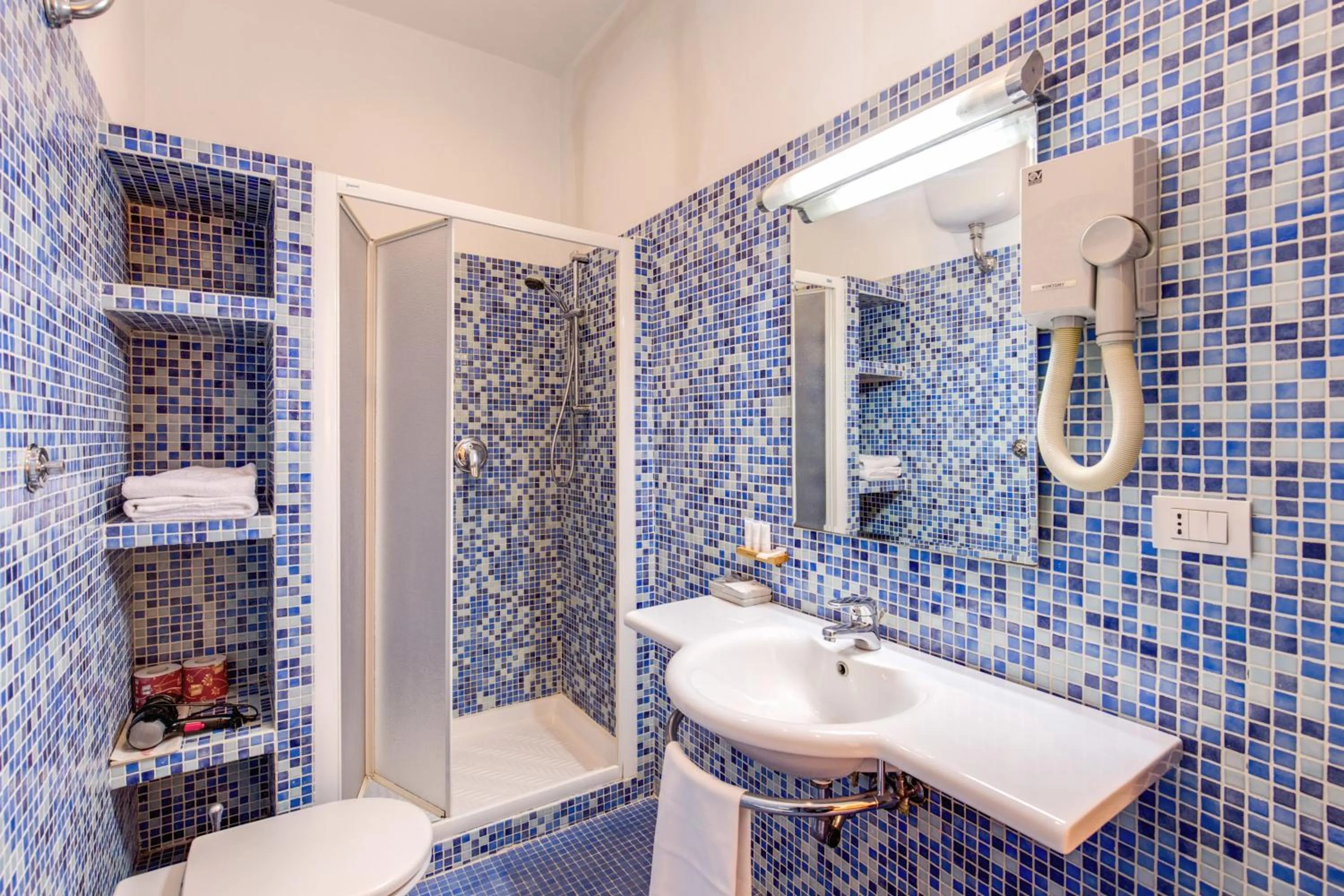 Bathroom in Hotel Gea Di Vulcano