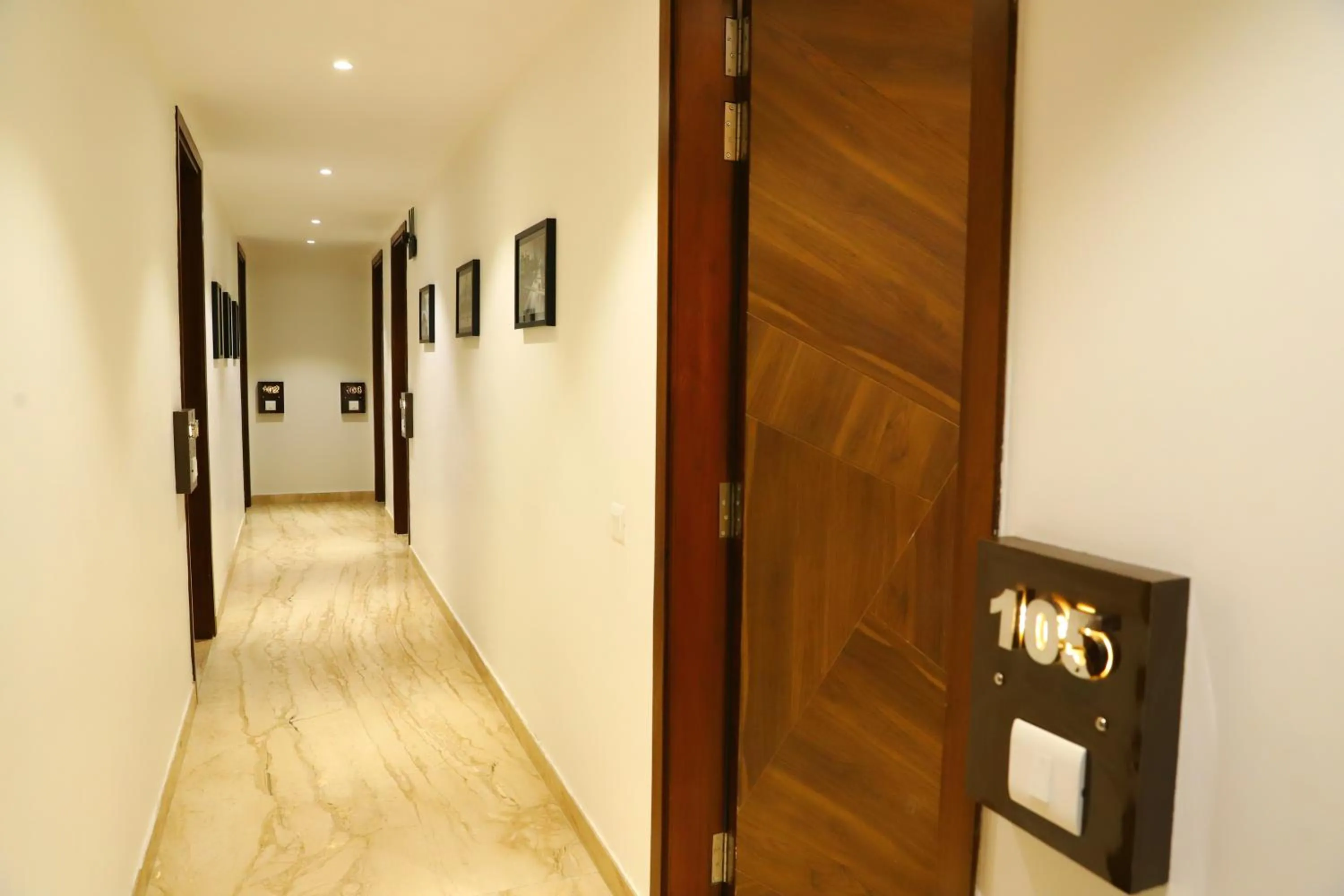 Hotel Malbork Inn Rajouri Garden Delhi - Couple Friendly Local IDs Accepted