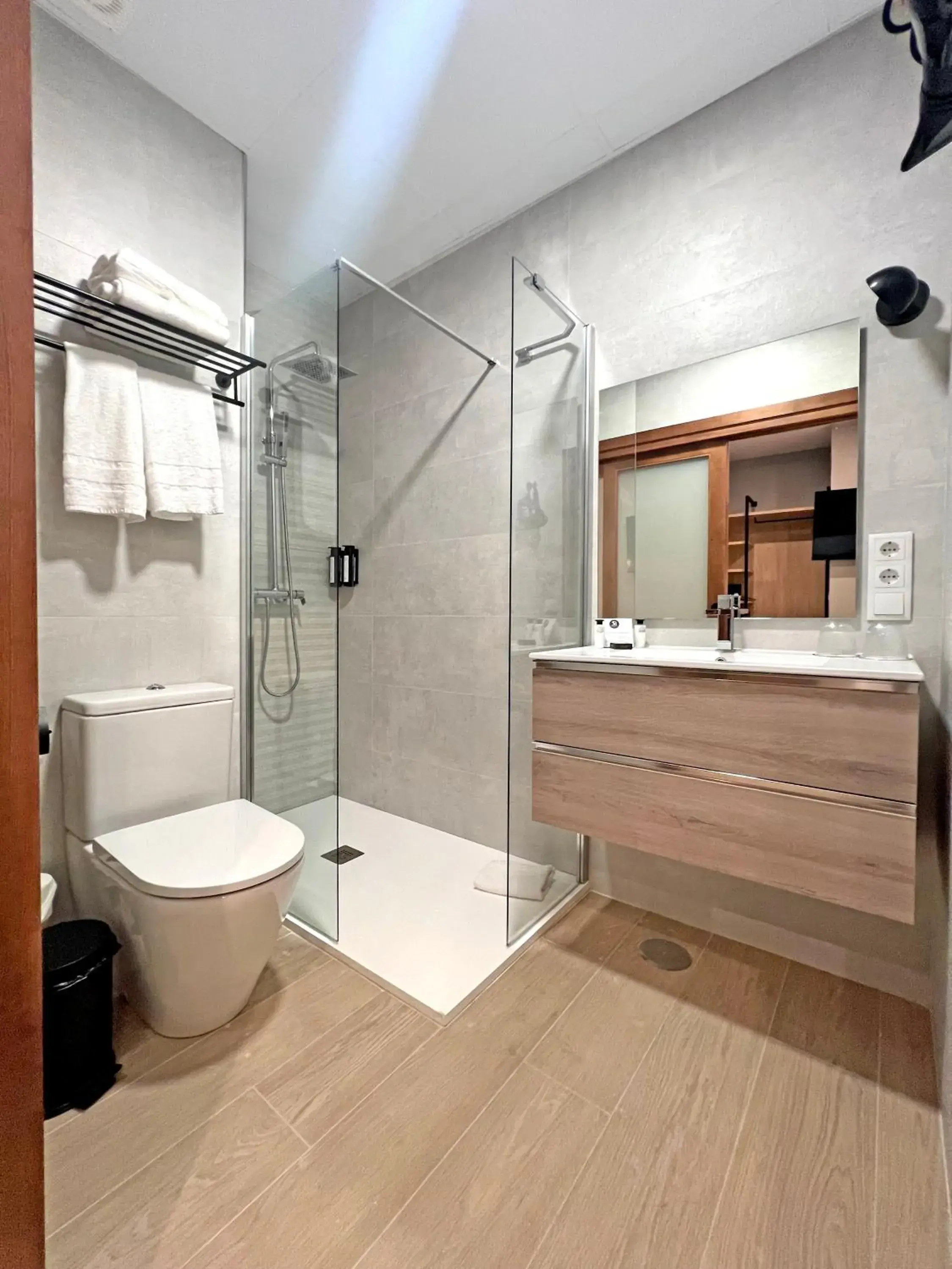 Basic Double Room in Soho Boutique Columela Basic Double Room in Soho Boutique Columela