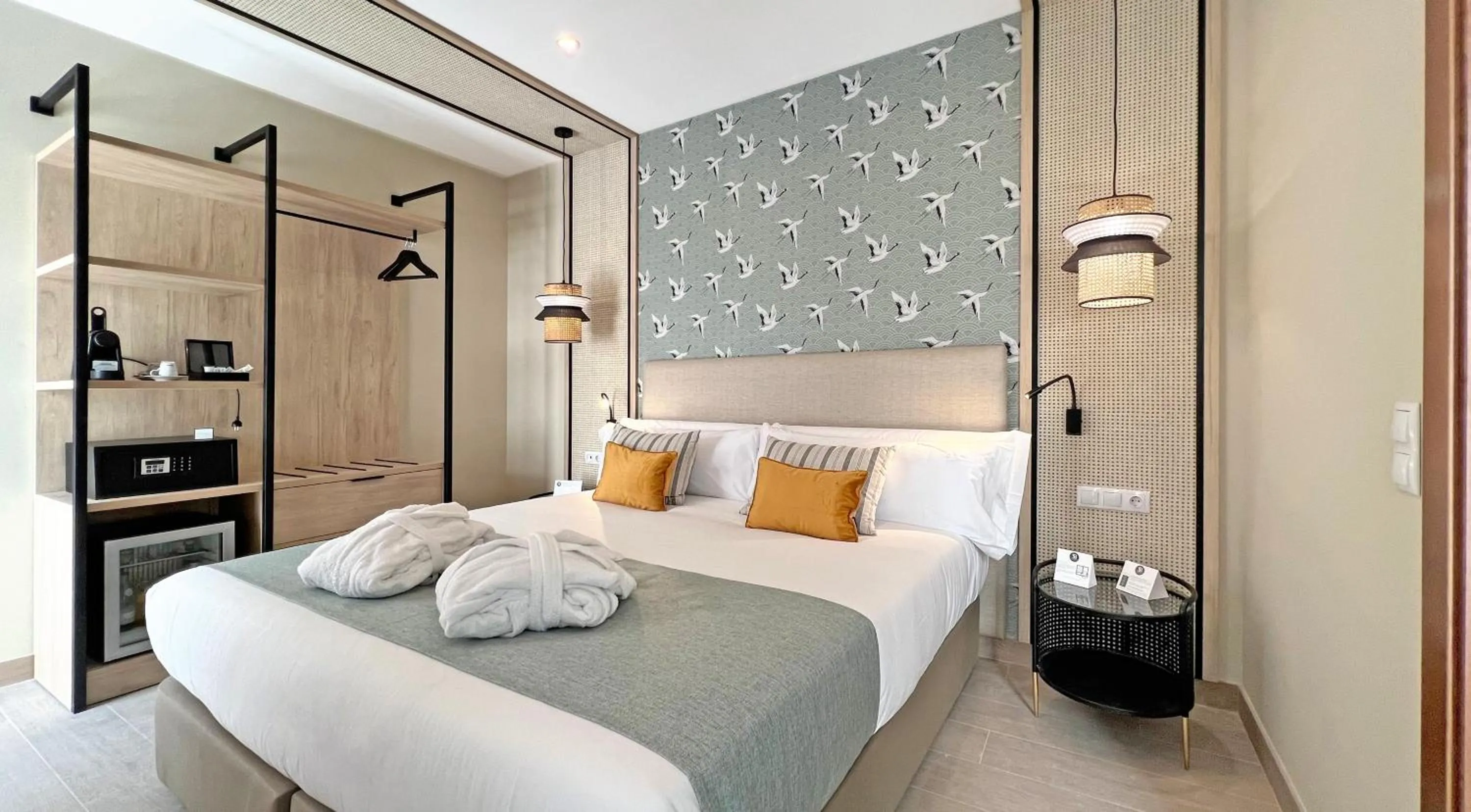 Bedroom, Bed in Soho Boutique Columela