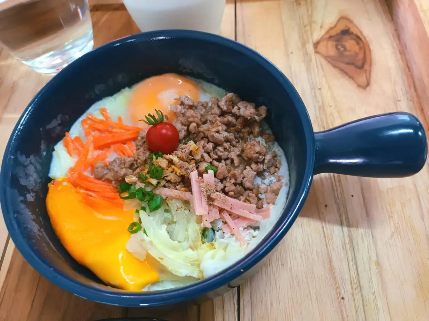 Restaurant/places to eat in มนมณี Monmanee Restaurant & Lodge