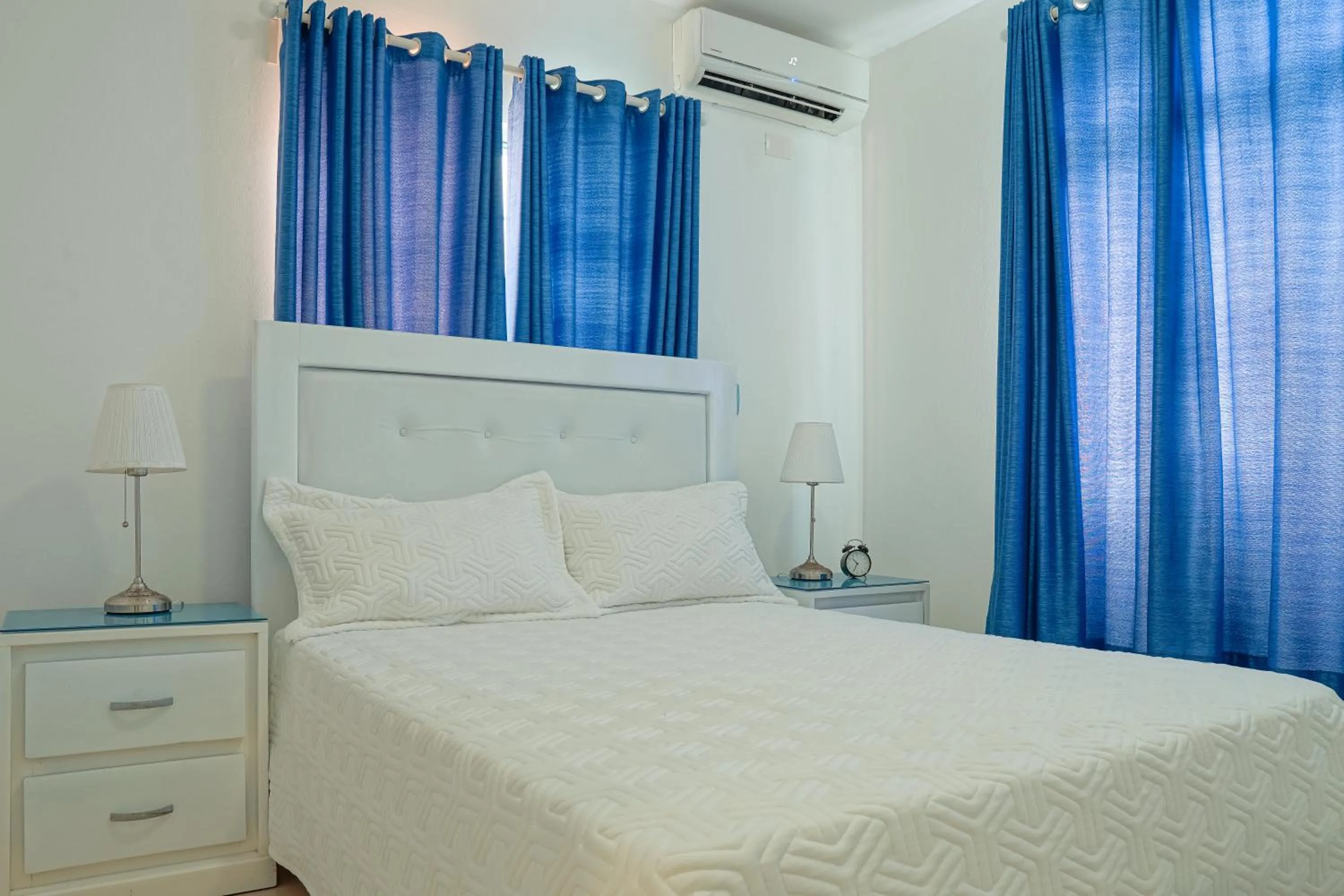 Property building, Bed in Ria Hotel