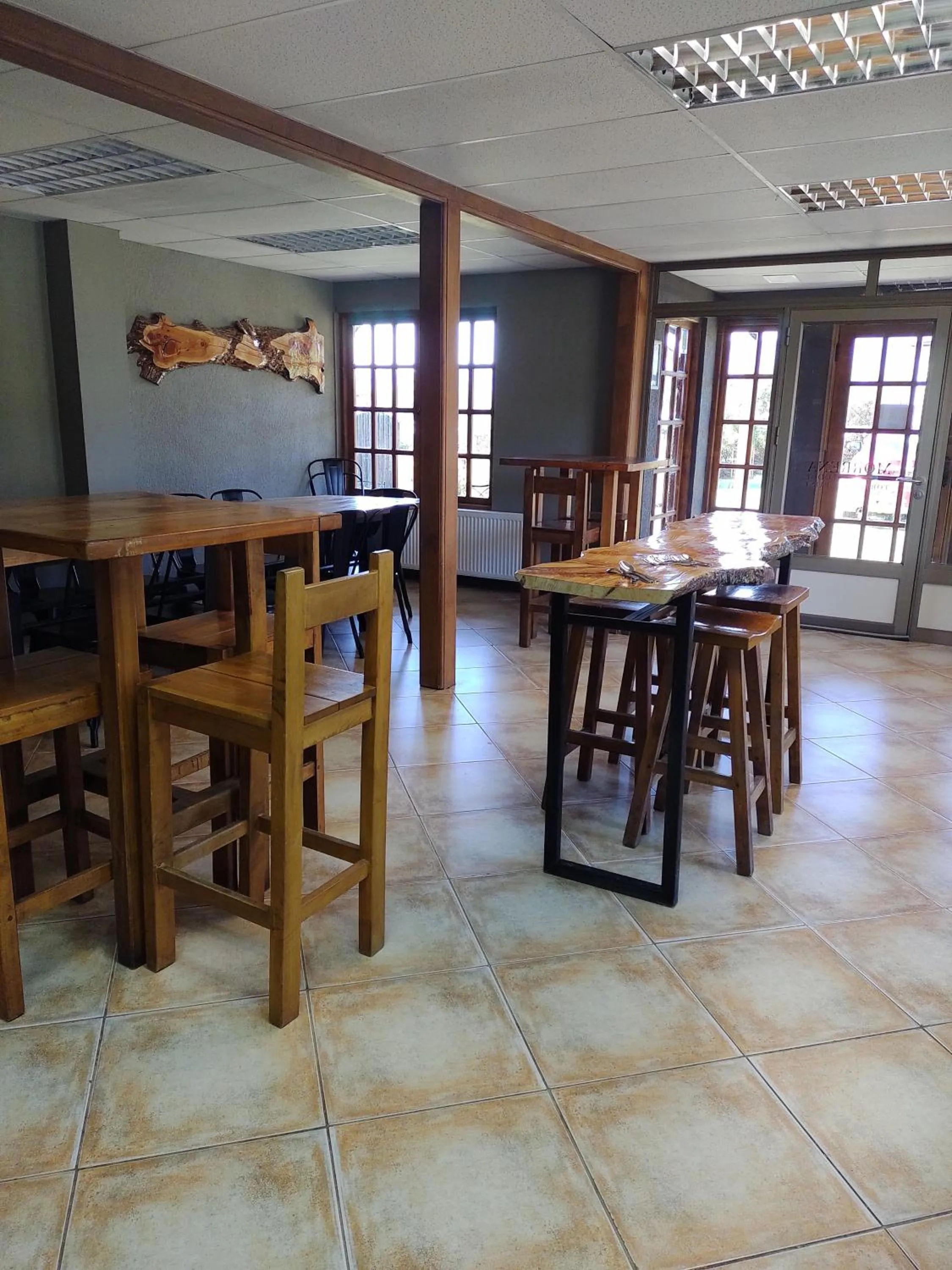 Dining area in Morrena Lodge