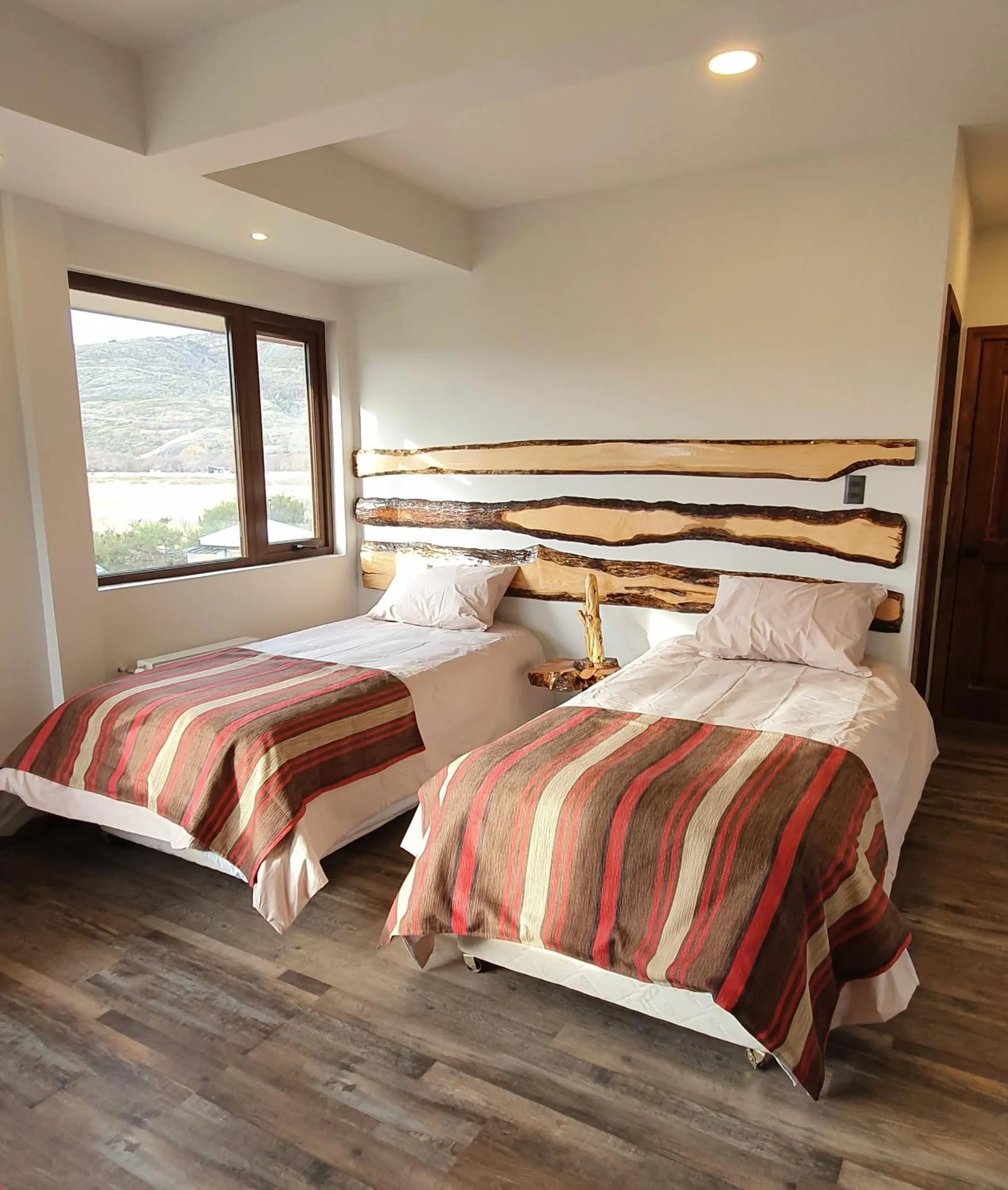 Photo of the whole room, Bed in Morrena Lodge