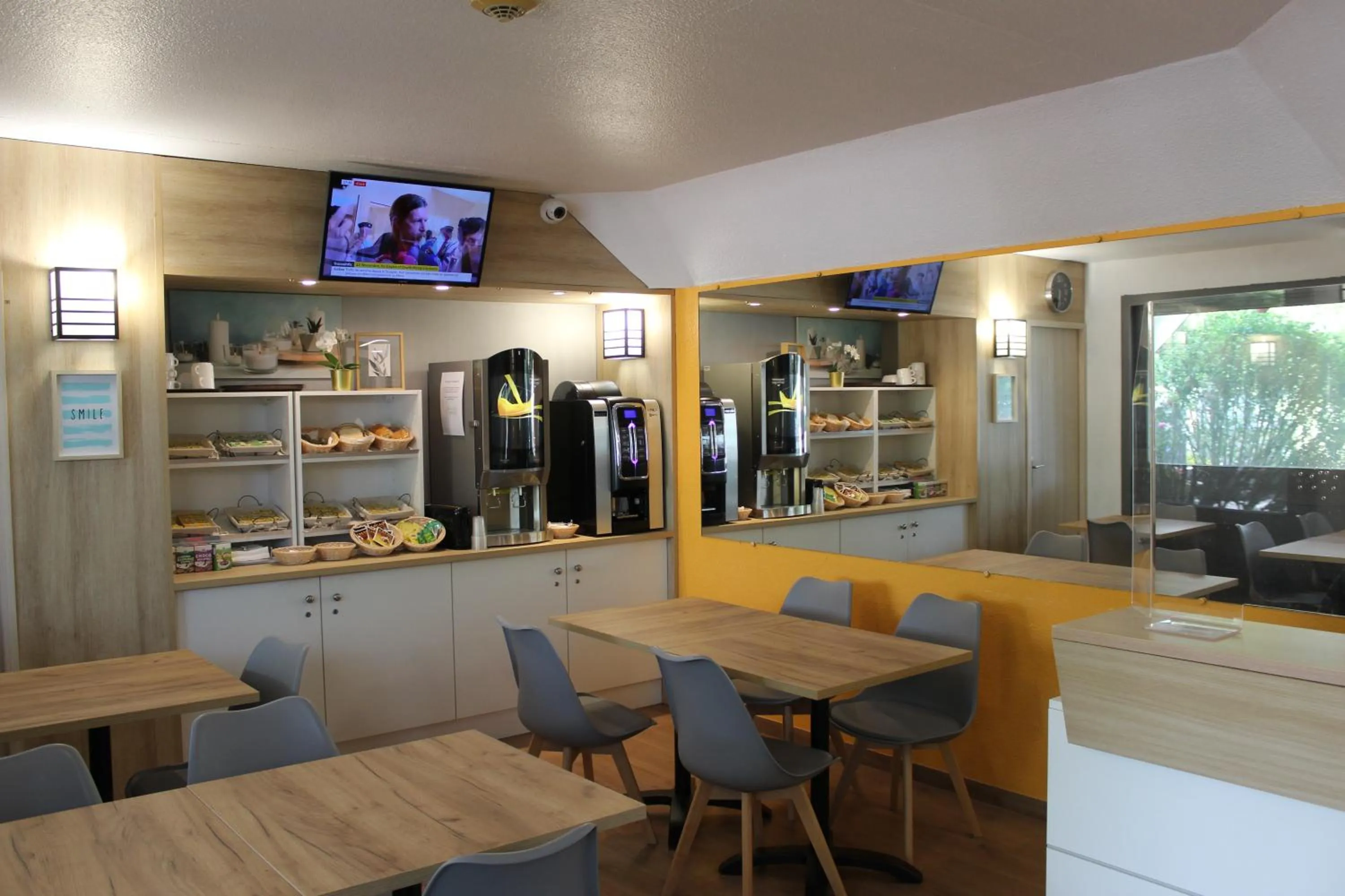 Food and drinks in Class'eco Charleroi