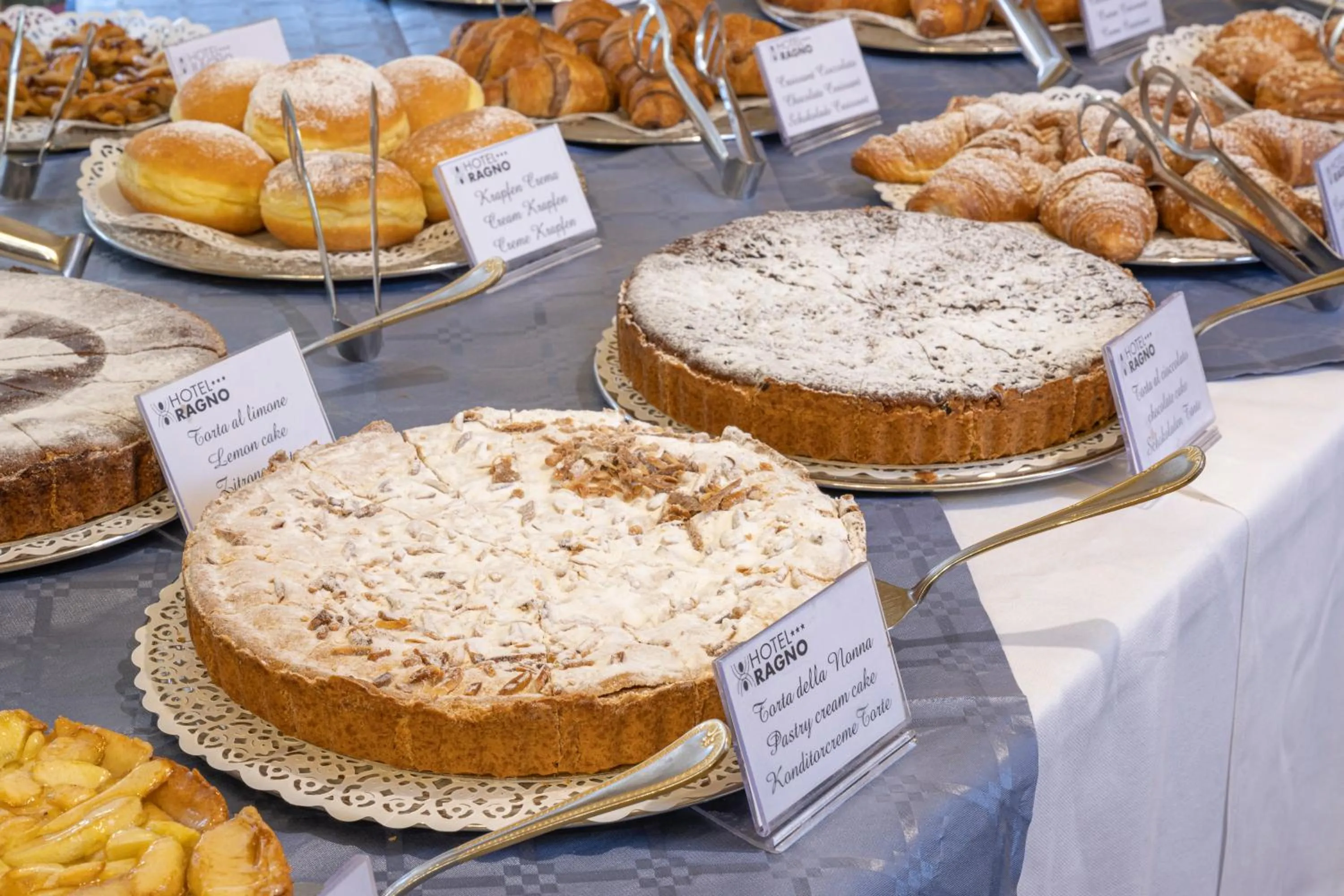 Food and drinks in Hotel Ragno