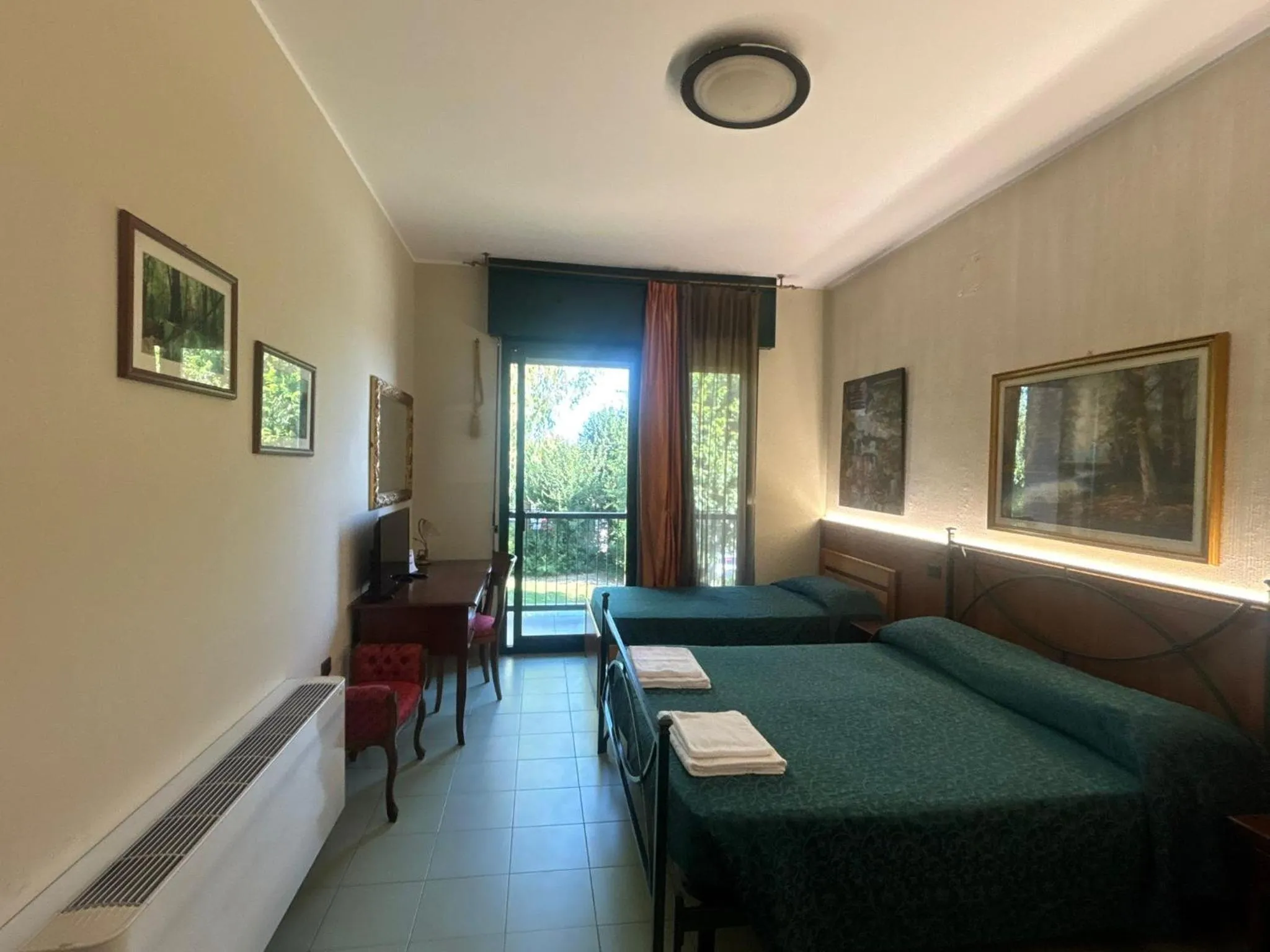 Parking in Da Mariuccia