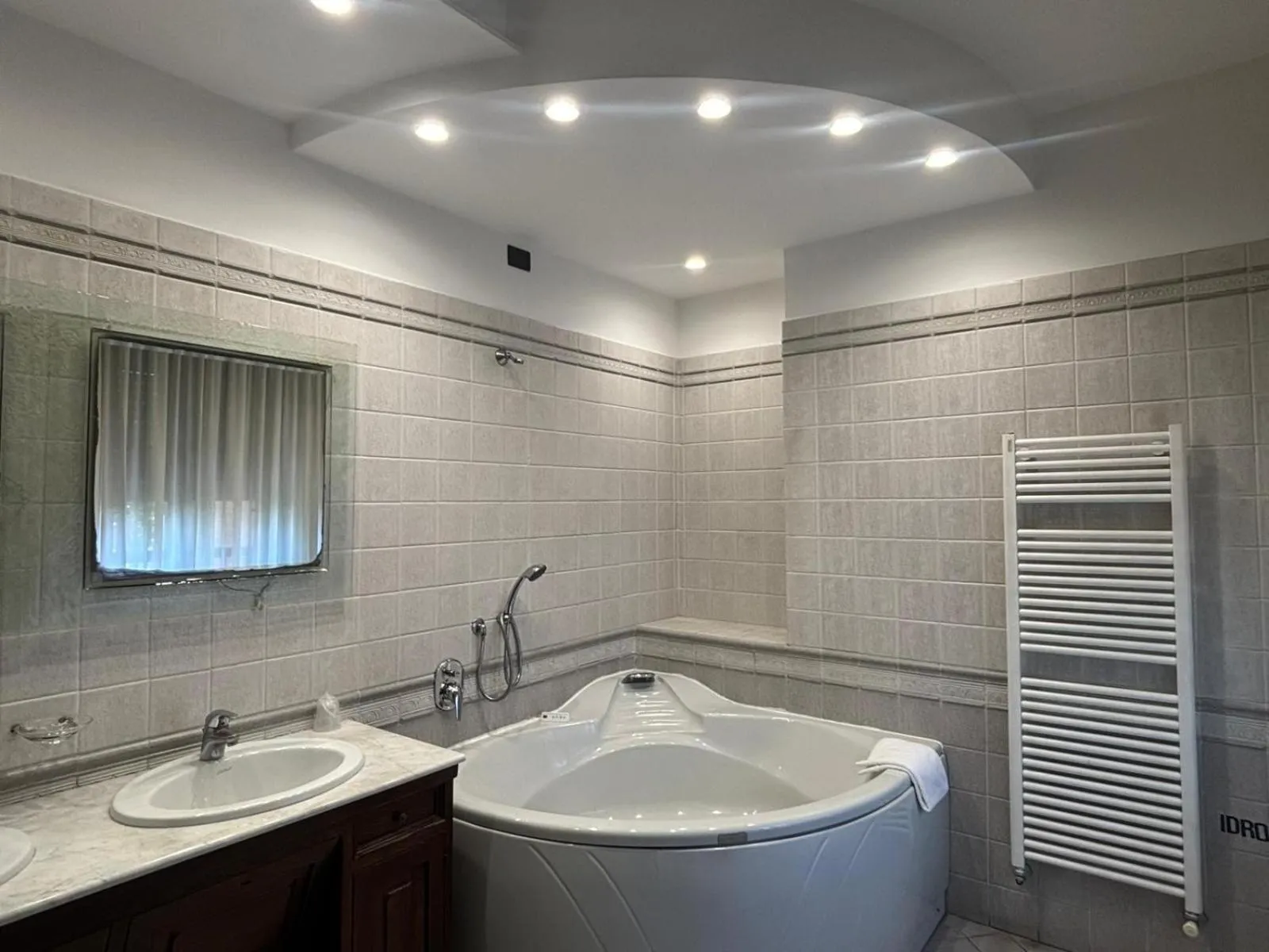 Hot Tub in Da Mariuccia