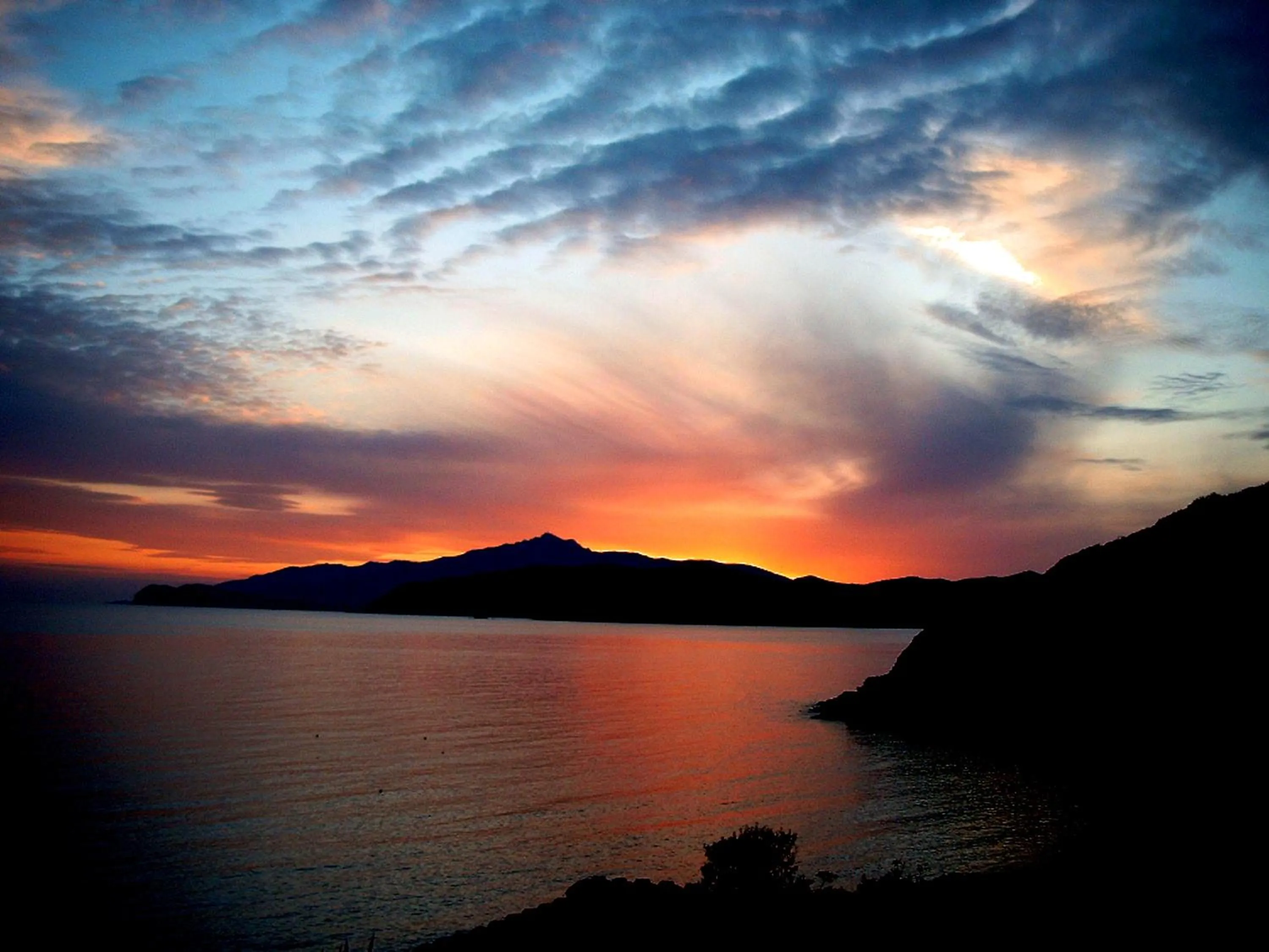 Natural landscape in Residential Hotel Villaggio Innamorata