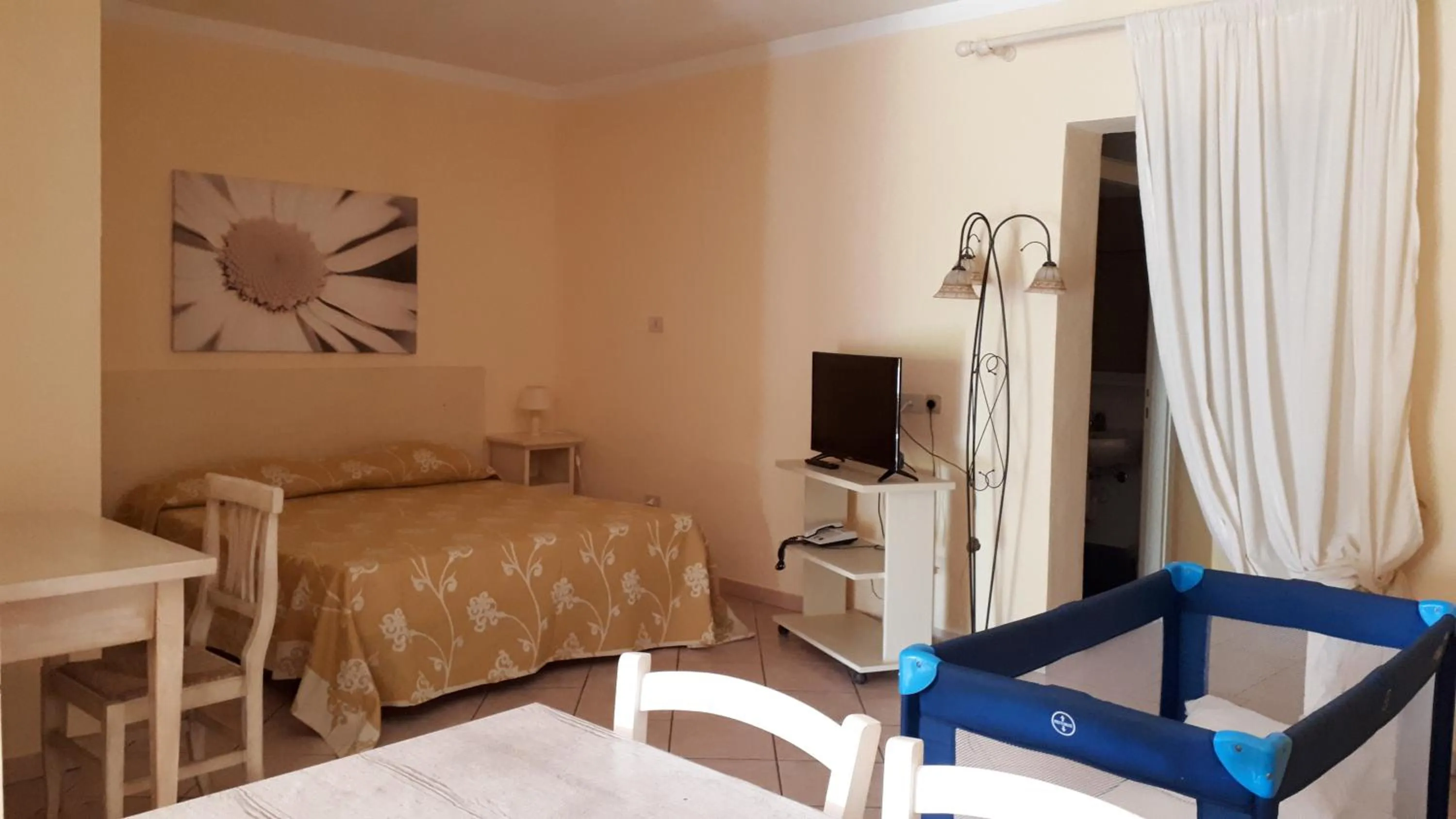 Bed in Residential Hotel Villaggio Innamorata