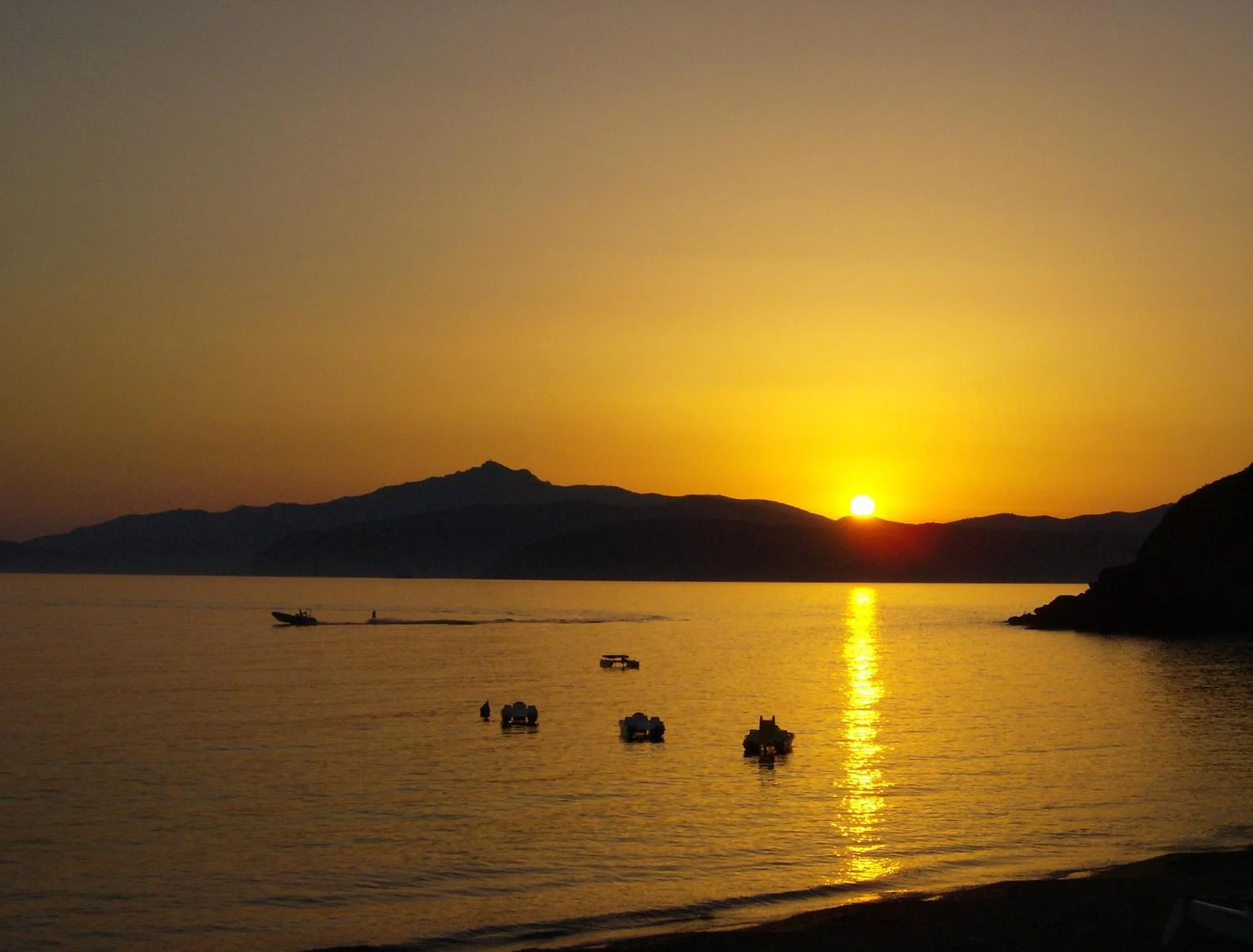 Natural landscape in Residential Hotel Villaggio Innamorata
