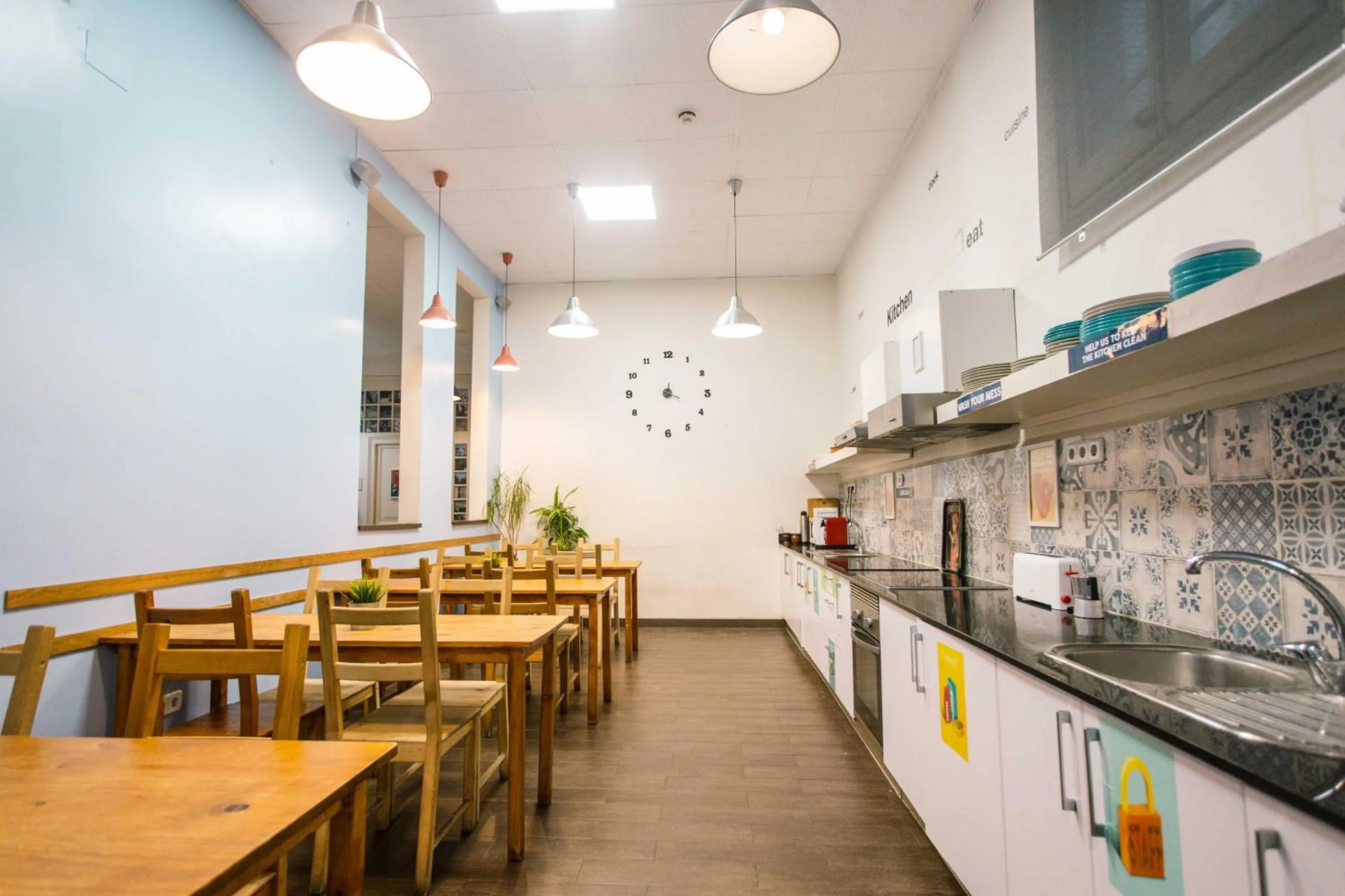 Communal kitchen in 360 Hostel Borne