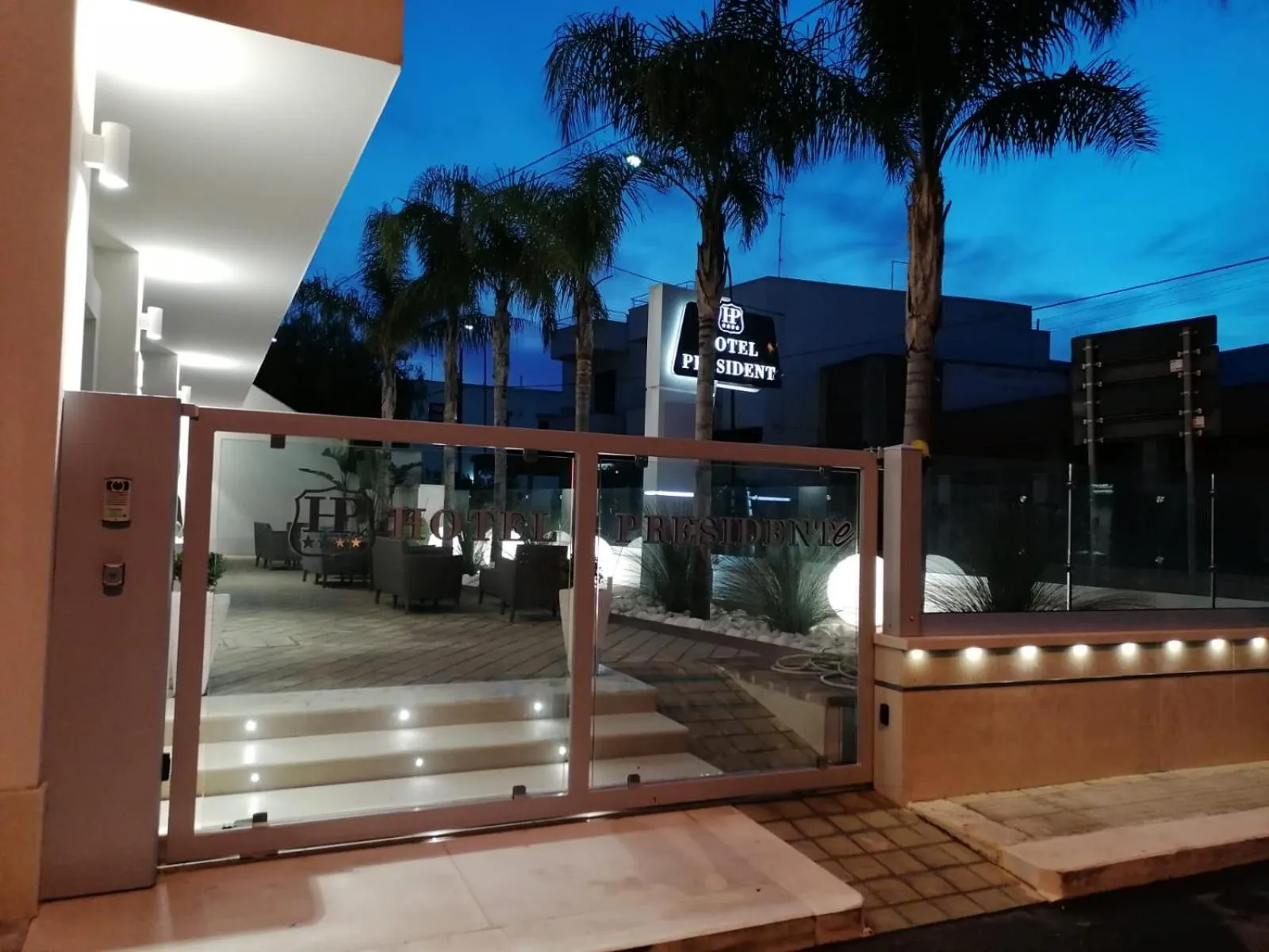 Facade/entrance in Hotel Presidente