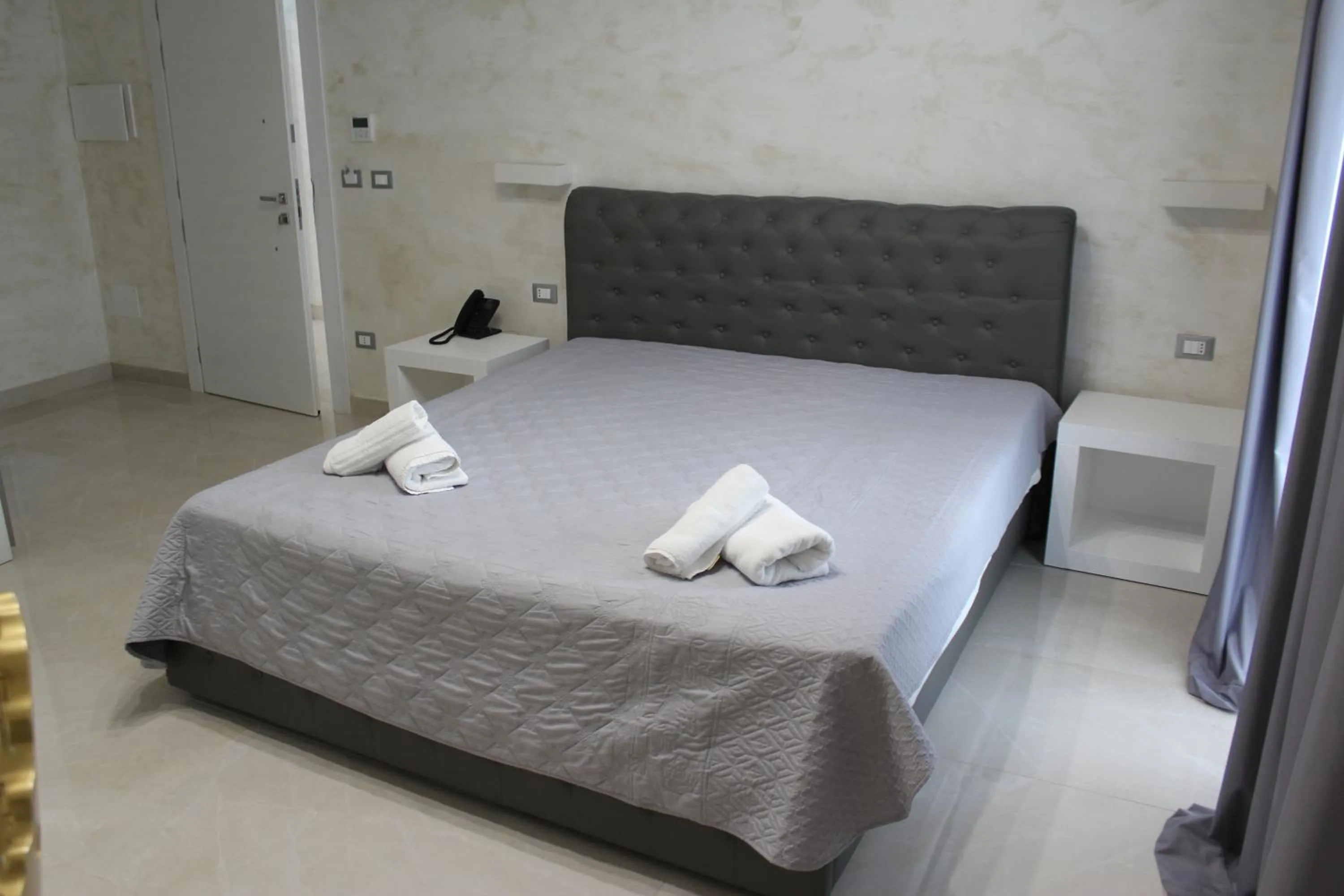 Bed in Hotel Presidente