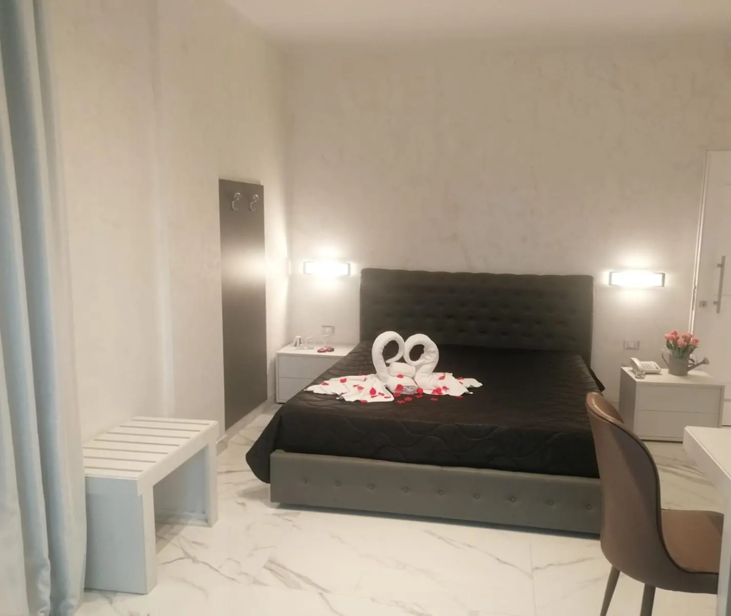 Bedroom, Bed in Hotel Presidente