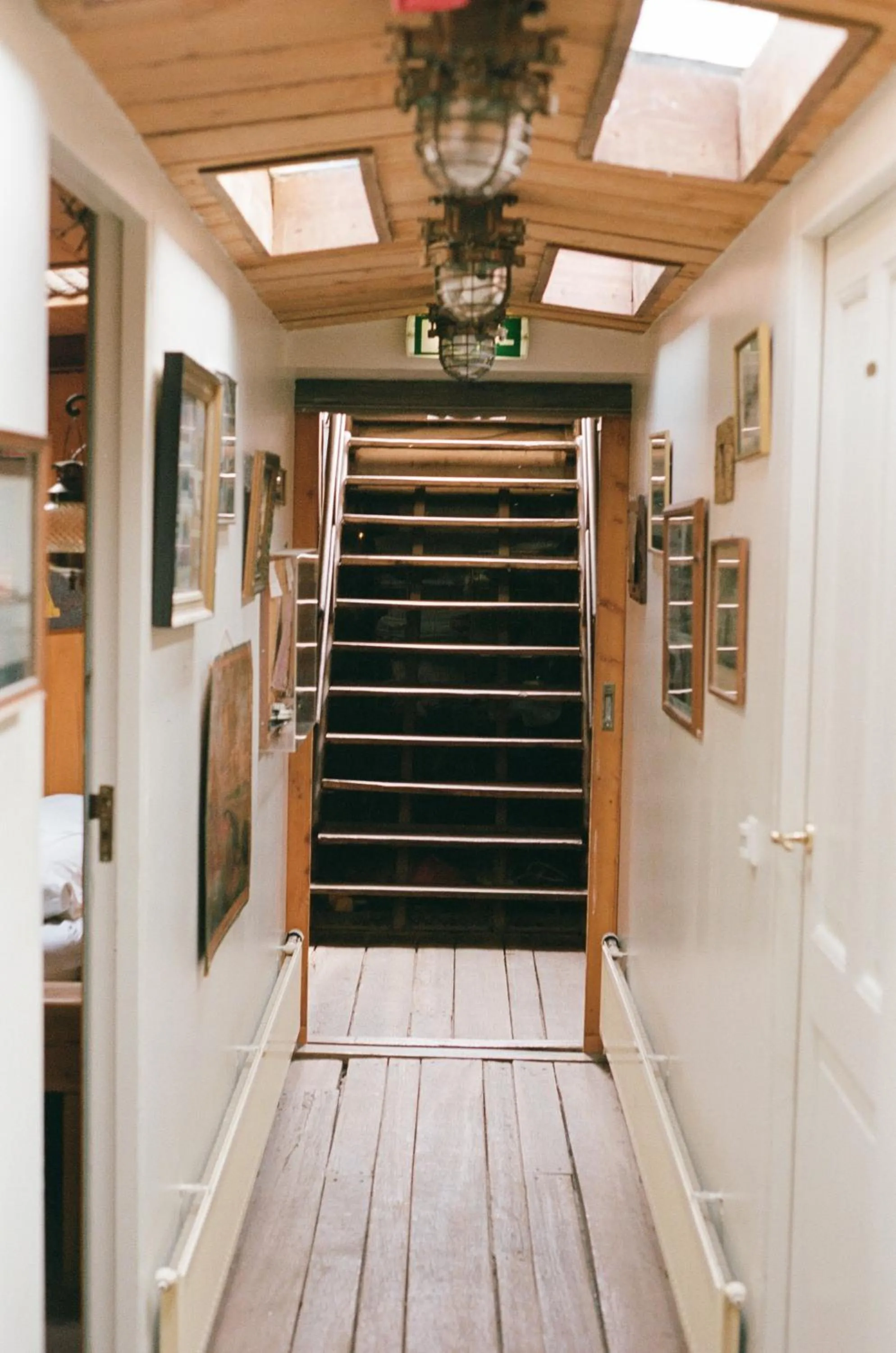 Facade/entrance in Boat 'Opoe Sientje'