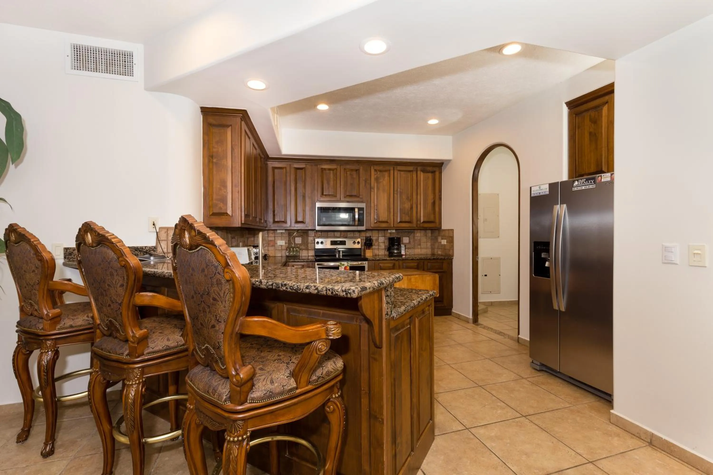 Kitchen or kitchenette in Bella Sirena 601-B -Stylish Condo in Oceanfront Resort