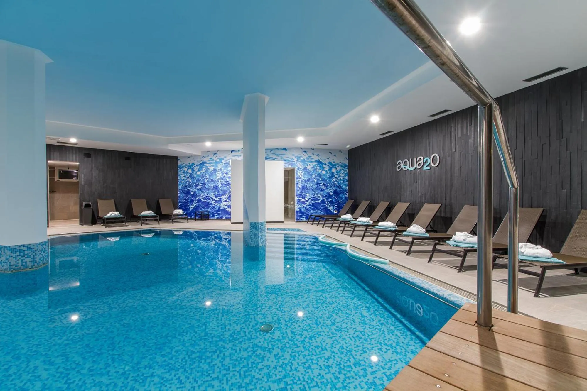 Swimming pool in Hotel Aqua