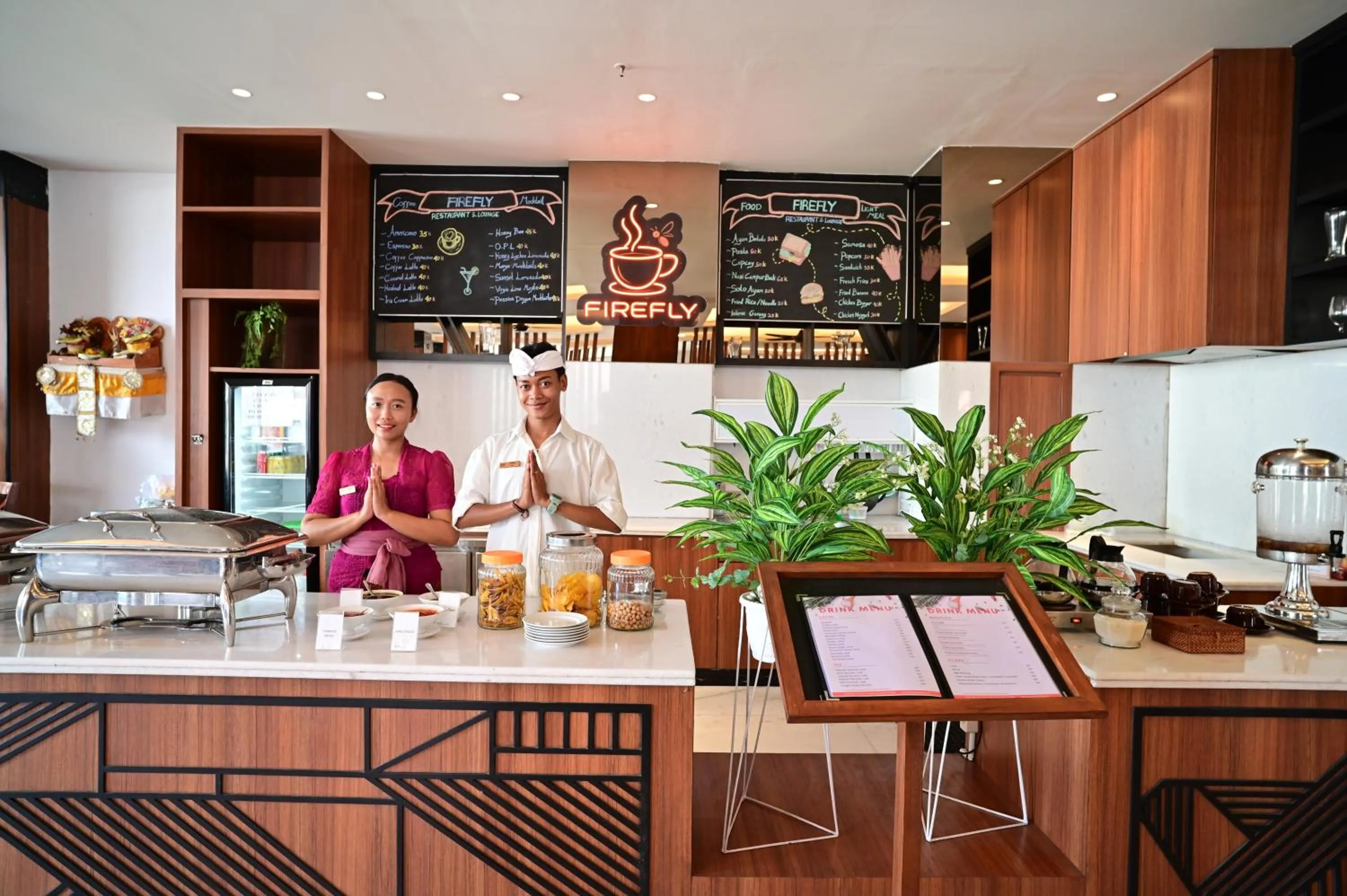 Lounge or bar in Boss Legian Hotel Powered by Archipelago