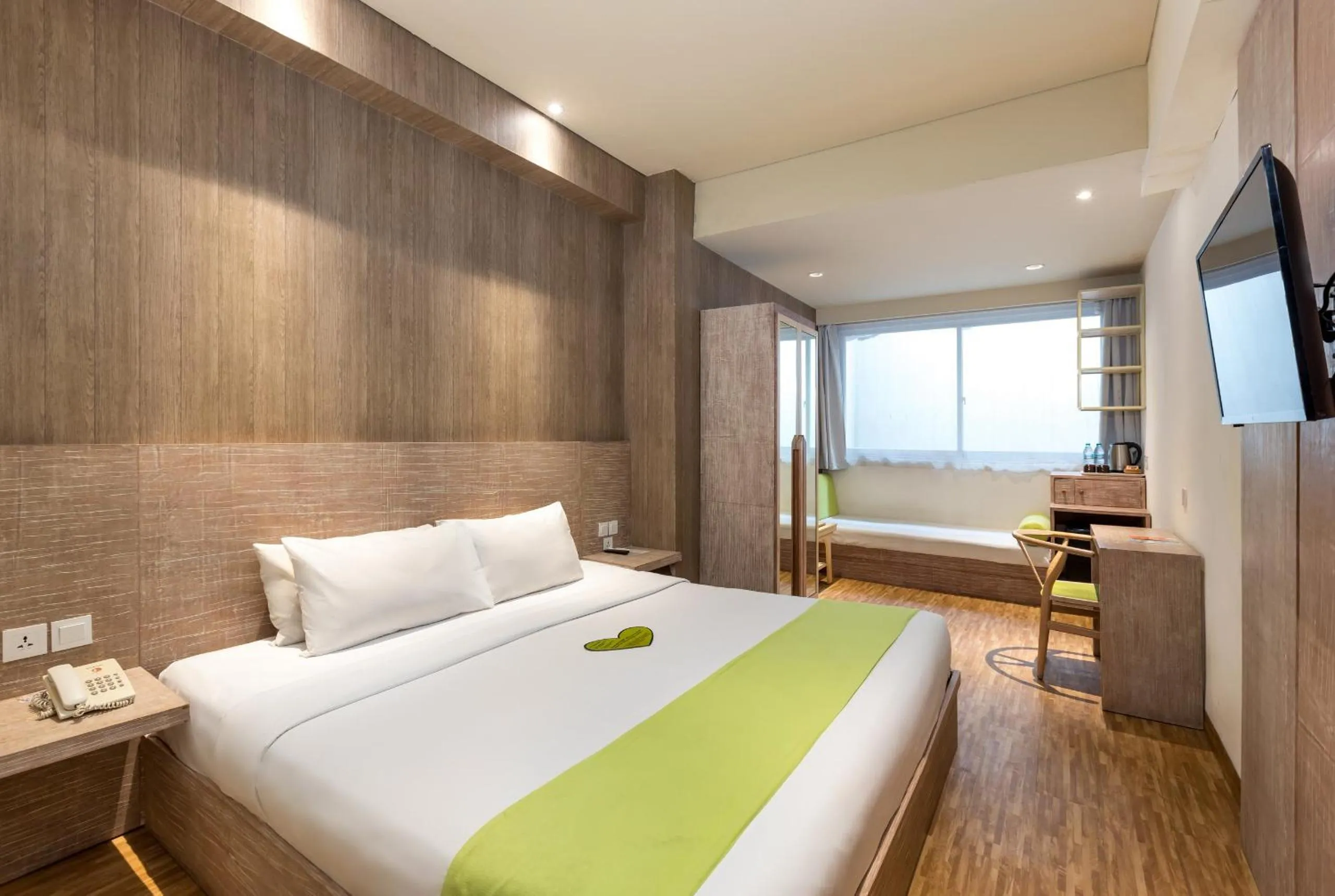 Bedroom, Bed in Boss Legian Hotel Powered by Archipelago