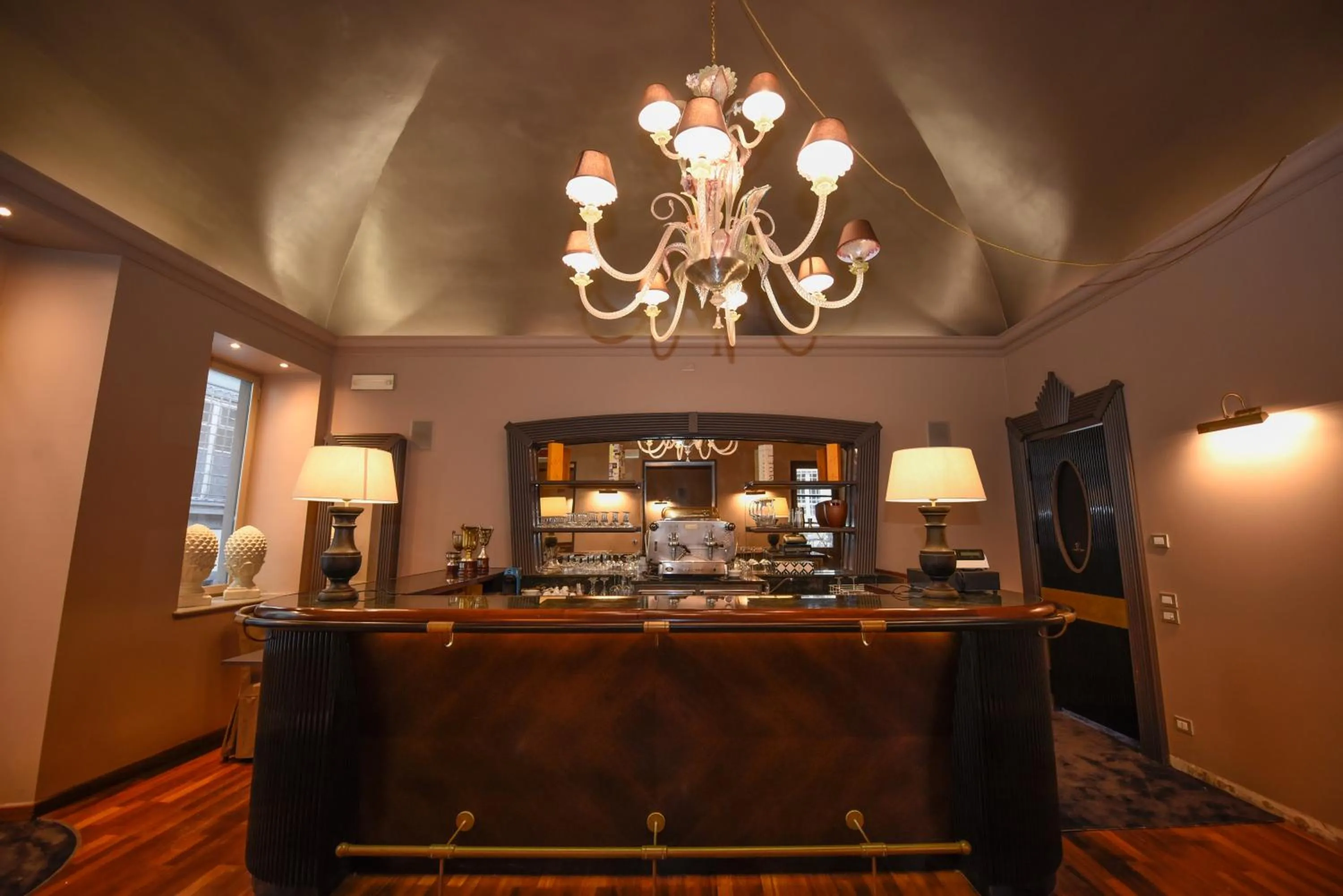 Lounge or bar in The Tuscanian Hotel