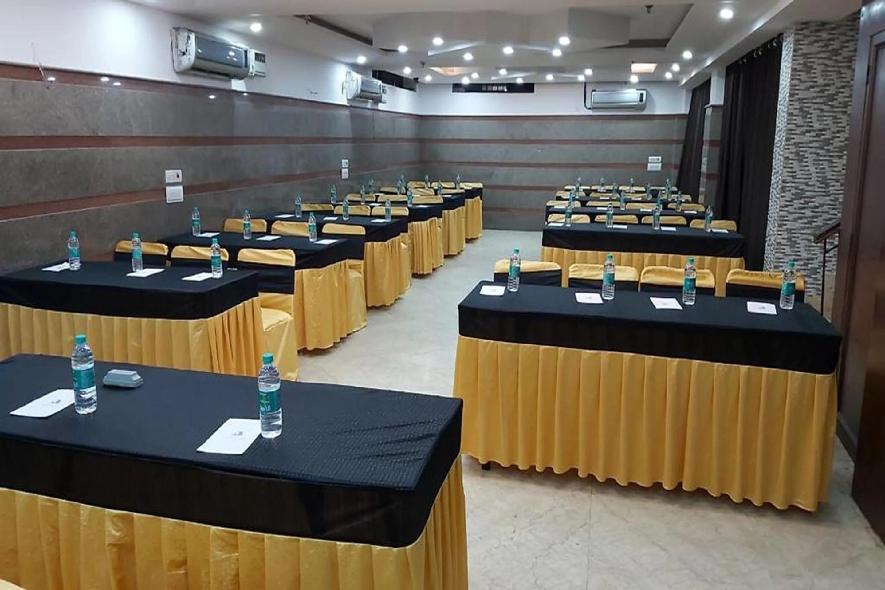Meeting/conference room in Hotel S & B East Inn - Patel Nagar