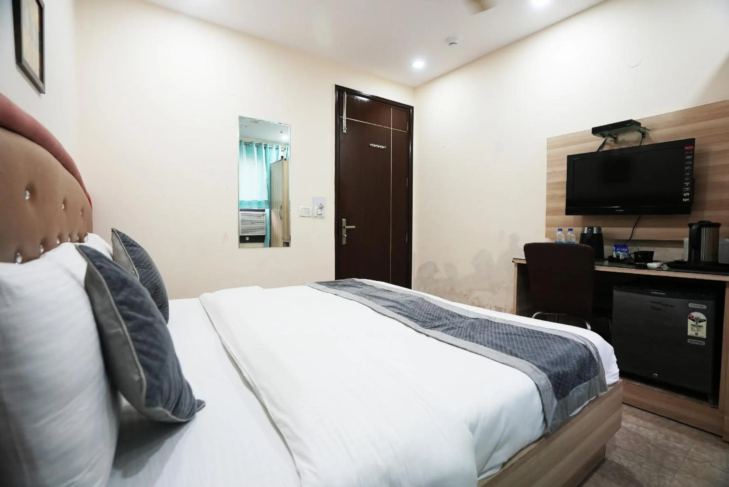 Bedroom, Bed in Hotel S & B East Inn - Patel Nagar
