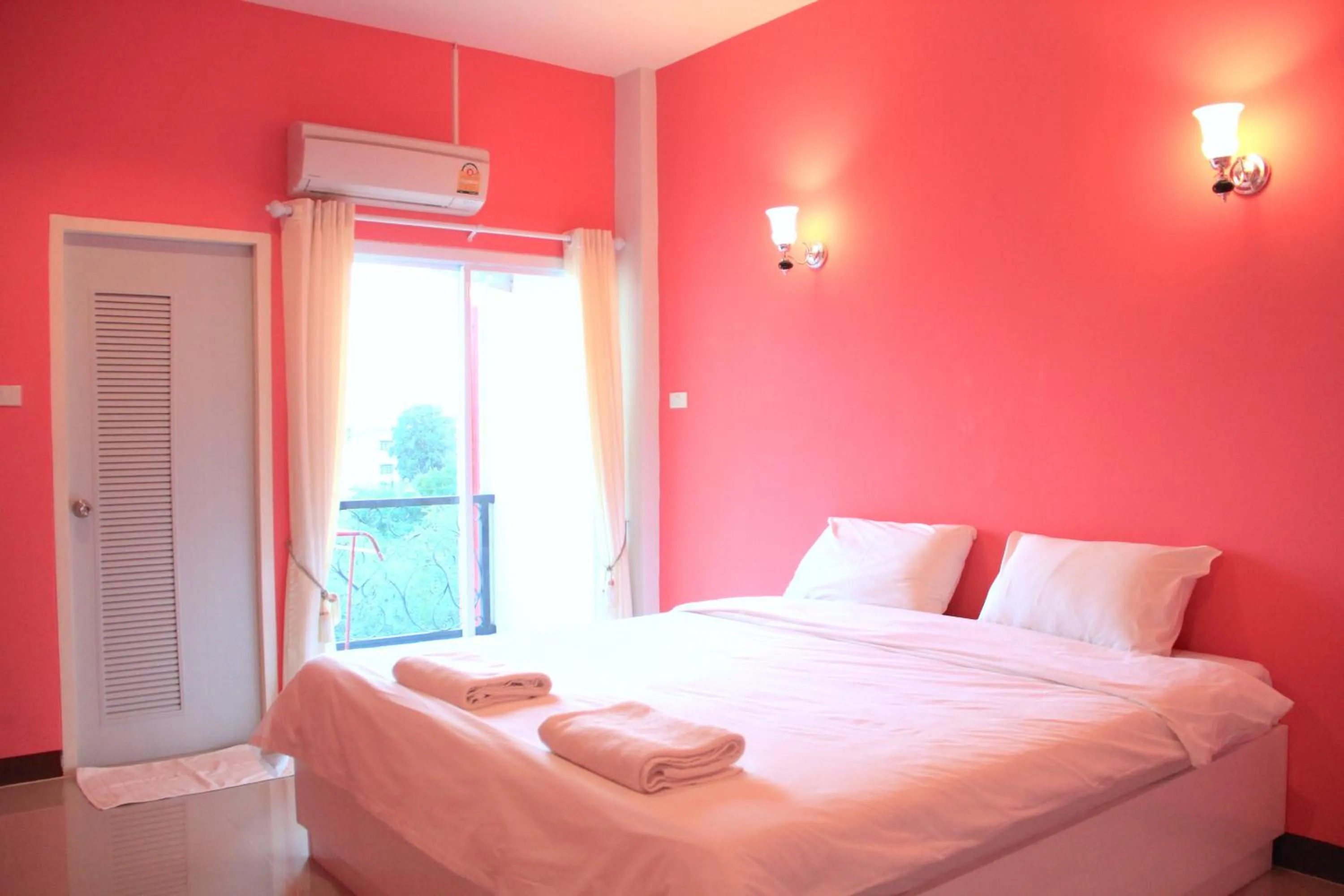 Bed in The Cottage Lampang