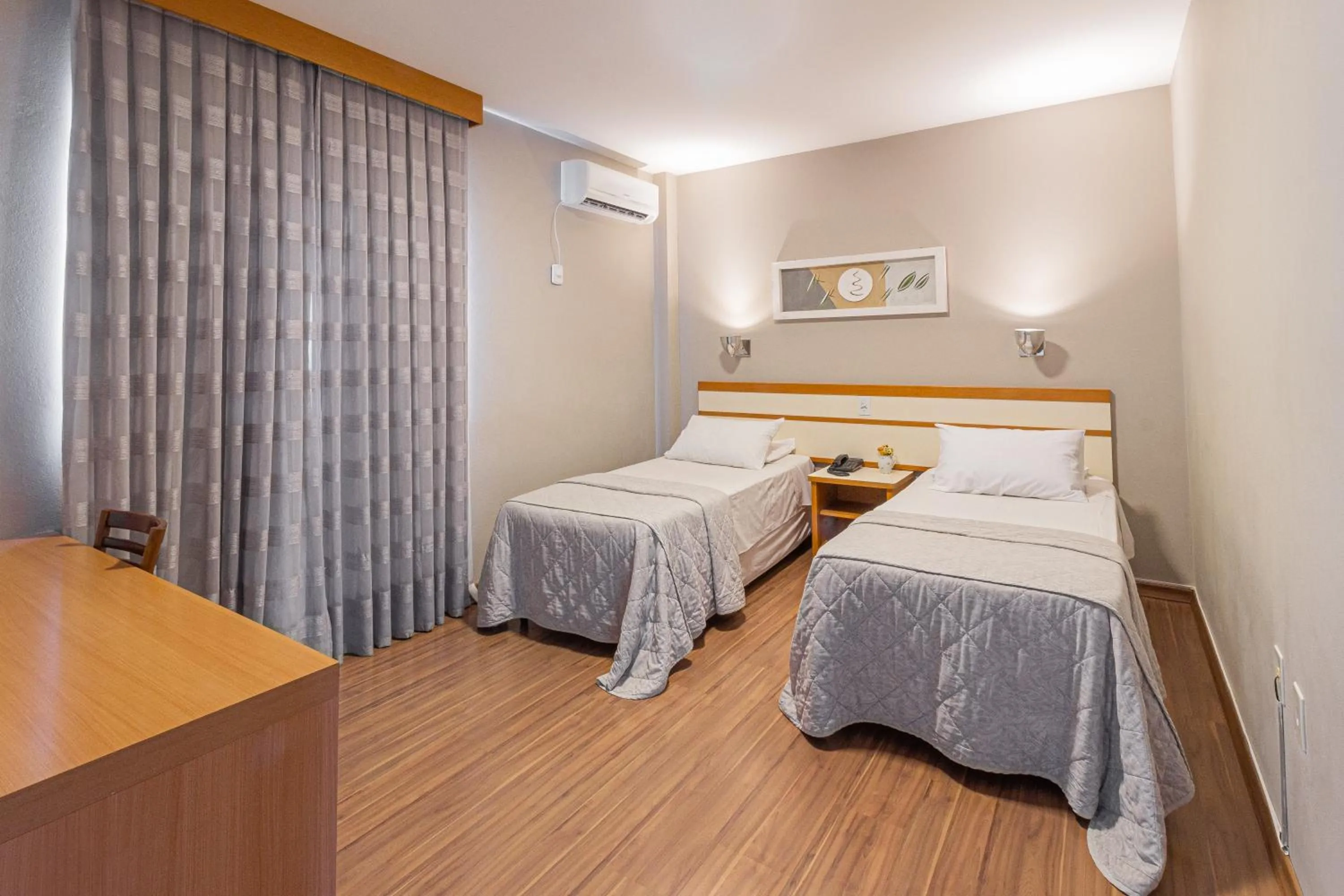 Shower, Bed in Hotel Werlich