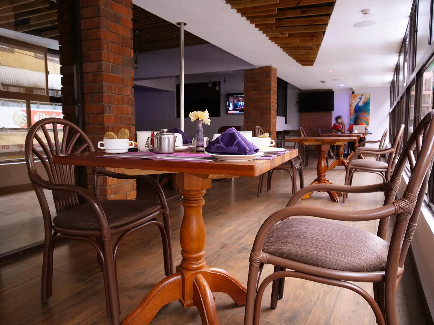 Restaurant/places to eat in HOTEL CENTRAL PARK & CONFERENCE CENTRE