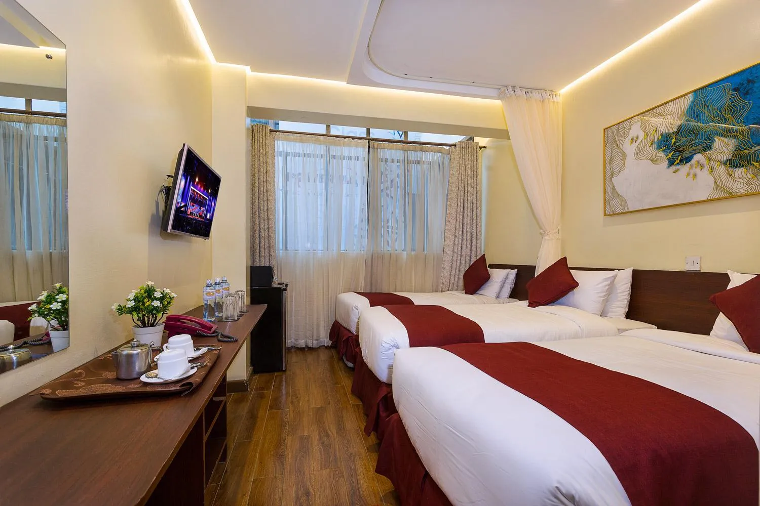 Photo of the whole room, Bed in HOTEL CENTRAL PARK & CONFERENCE CENTRE